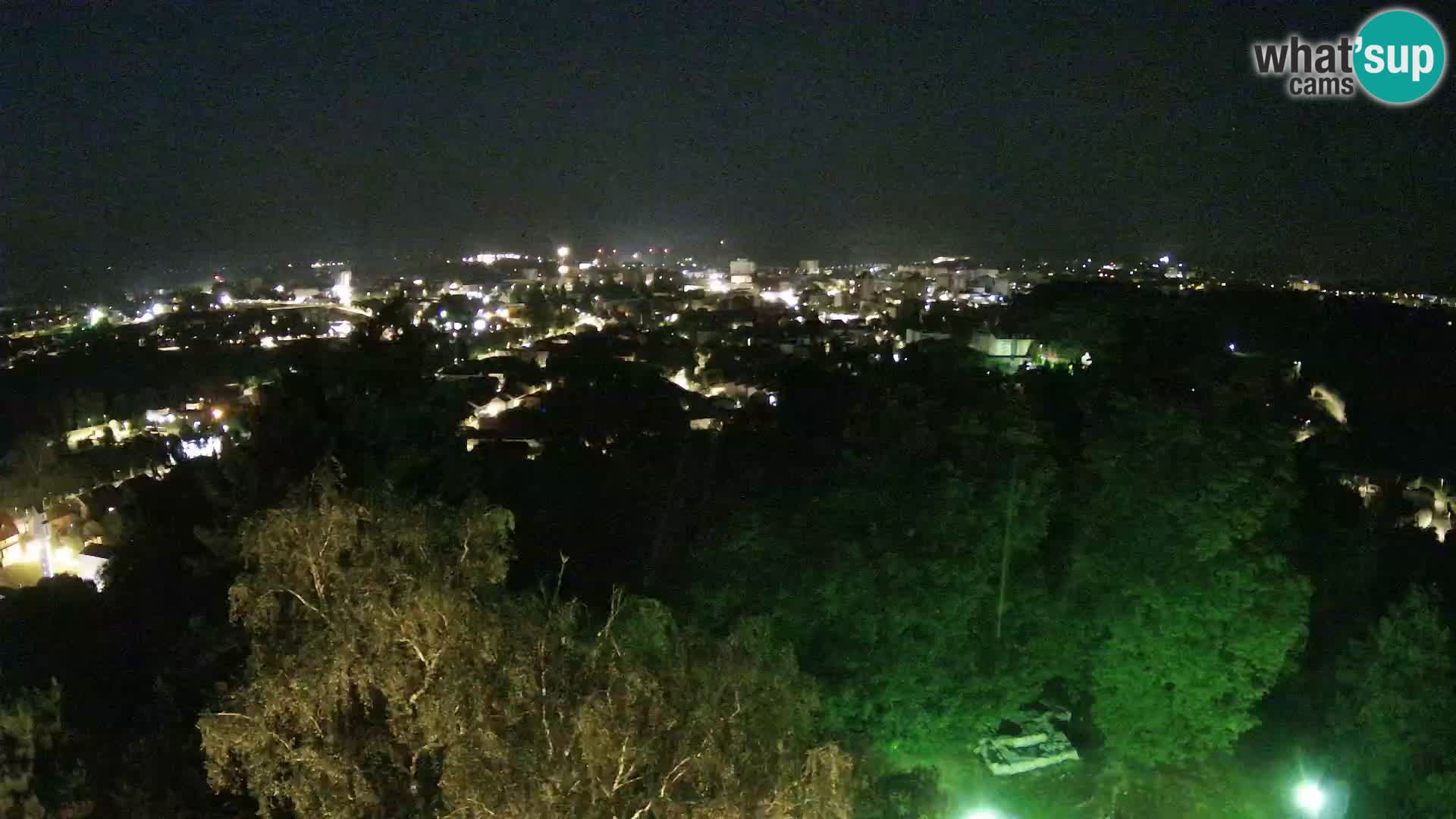 Spletna kamera Karlovac Dubovac grad – Pogled v živo na zgodovinsko znamenitost Karlovca