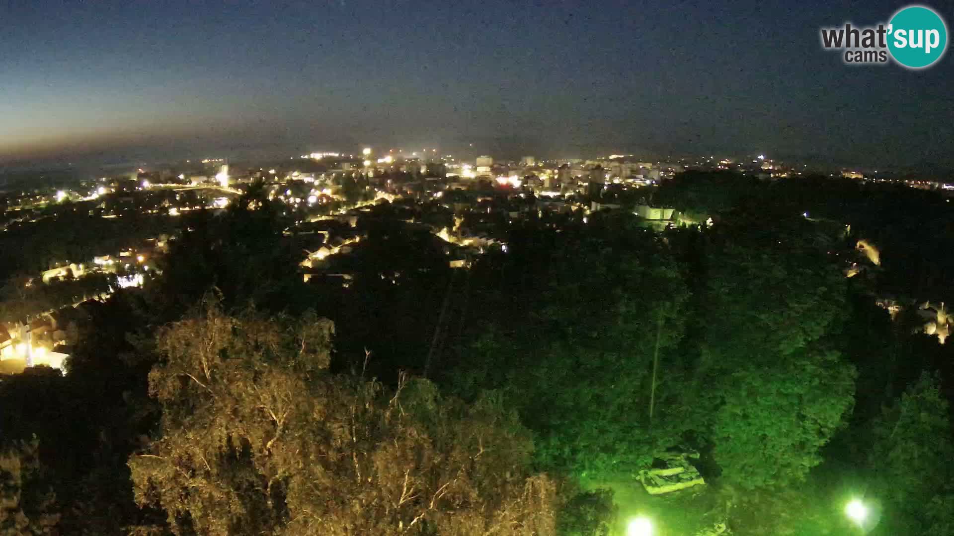 Spletna kamera Karlovac Dubovac grad – Pogled v živo na zgodovinsko znamenitost Karlovca