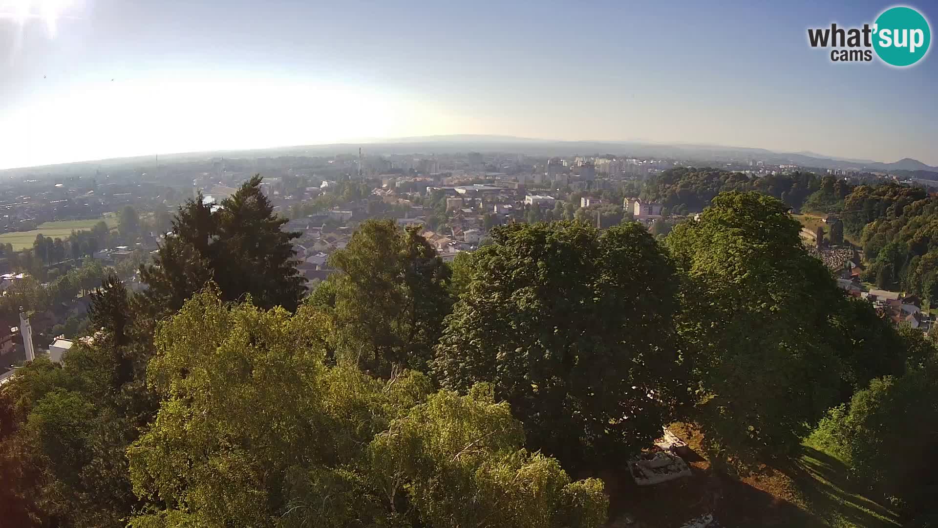 Web kamera Karlovac – Dvorac Dubovac uživo