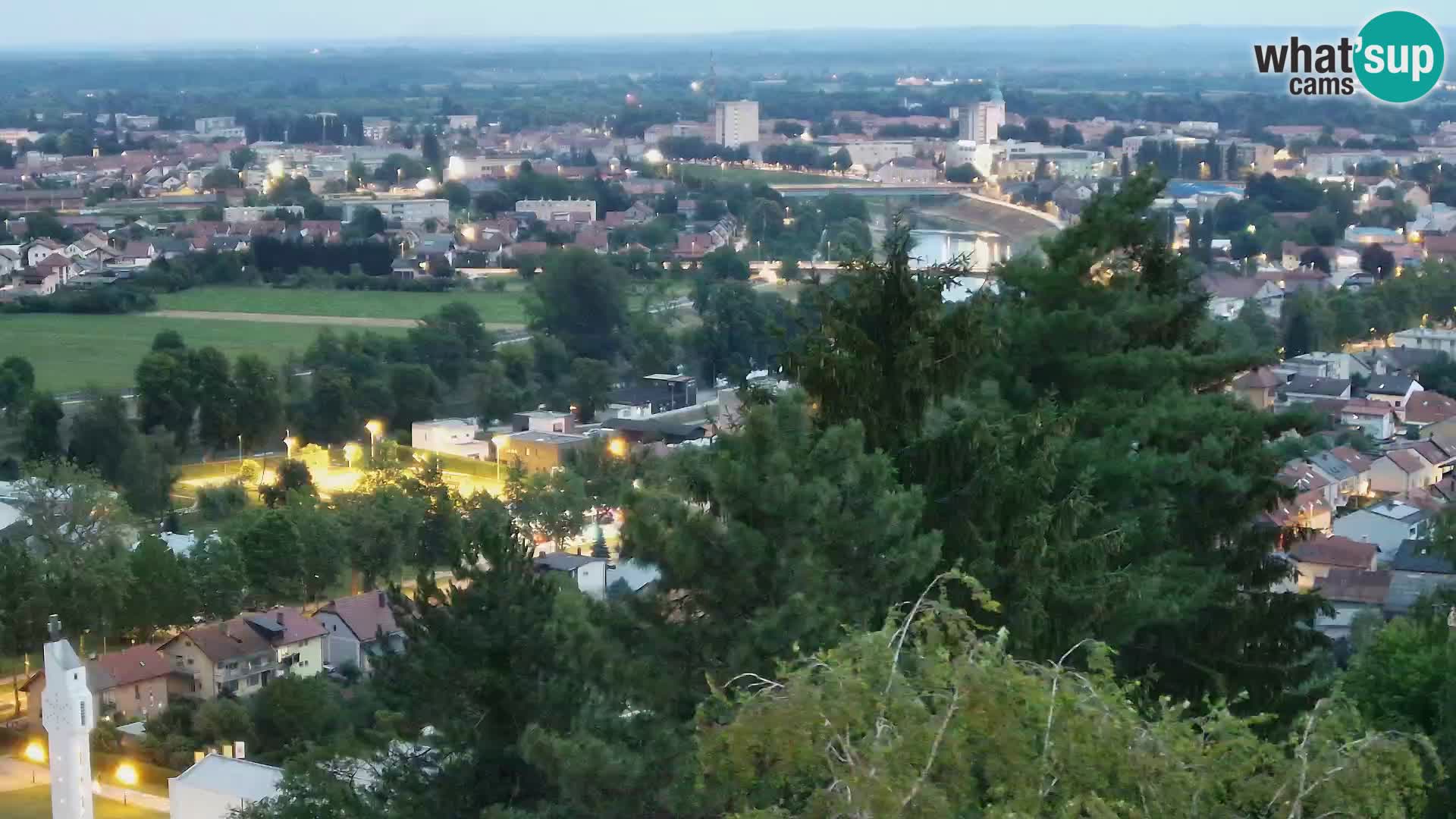 Web kamera Karlovac – Dvorac Dubovac uživo