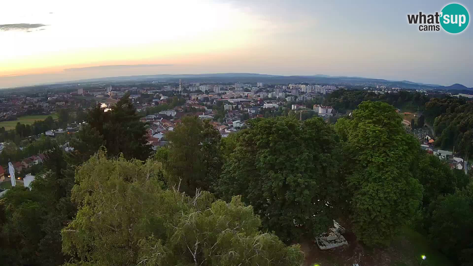 Web kamera Karlovac – Dvorac Dubovac uživo