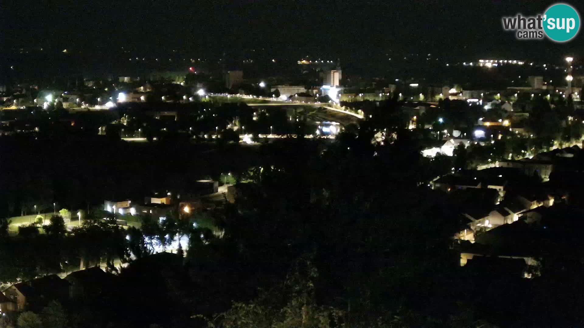 Spletna kamera Karlovac Dubovac grad – Pogled v živo na zgodovinsko znamenitost Karlovca