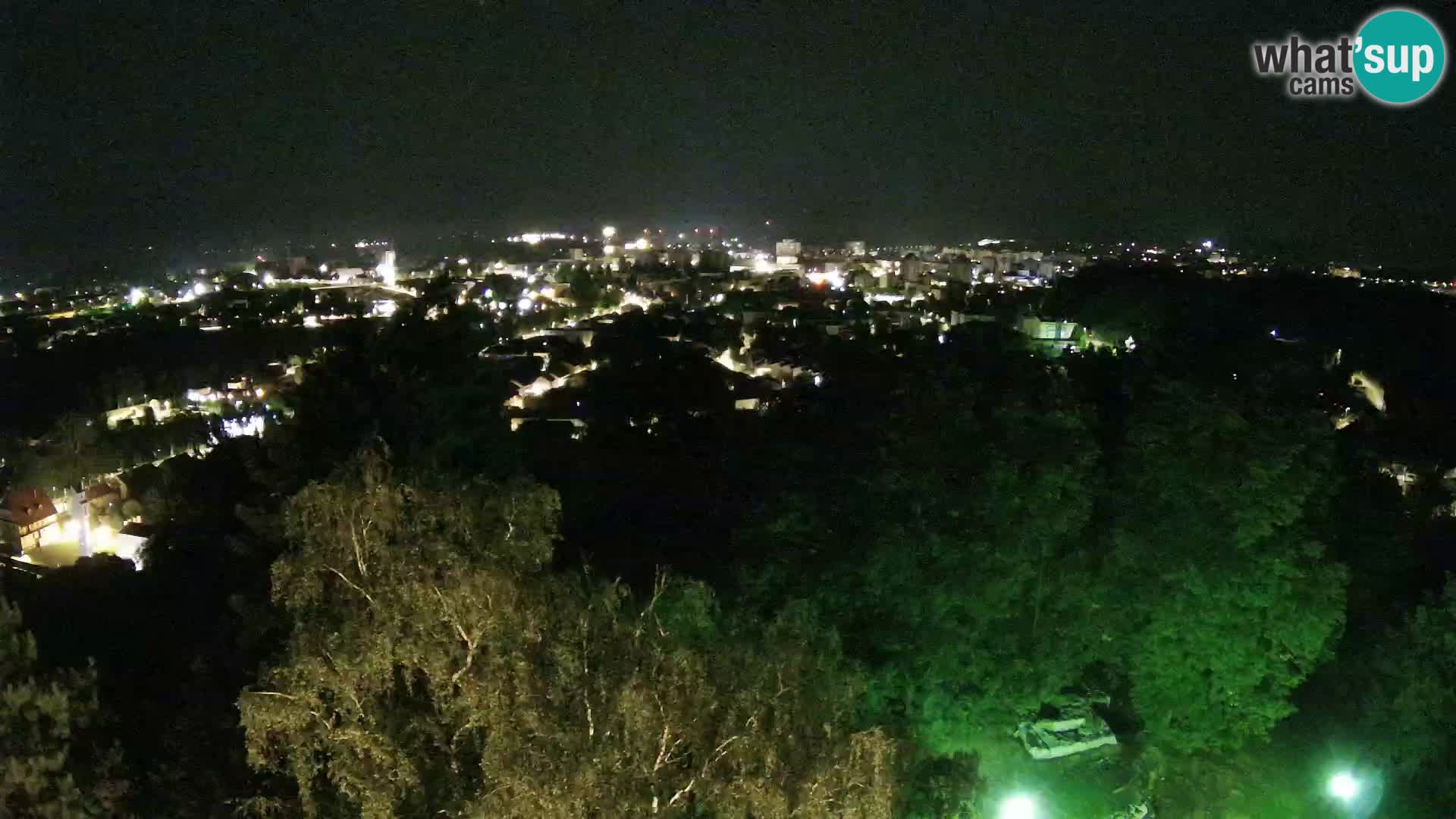 Spletna kamera Karlovac Dubovac grad – Pogled v živo na zgodovinsko znamenitost Karlovca