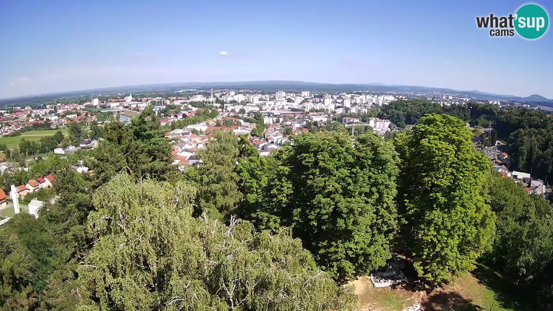 Spletna kamera Karlovac Dubovac grad – Pogled v živo na zgodovinsko znamenitost Karlovca