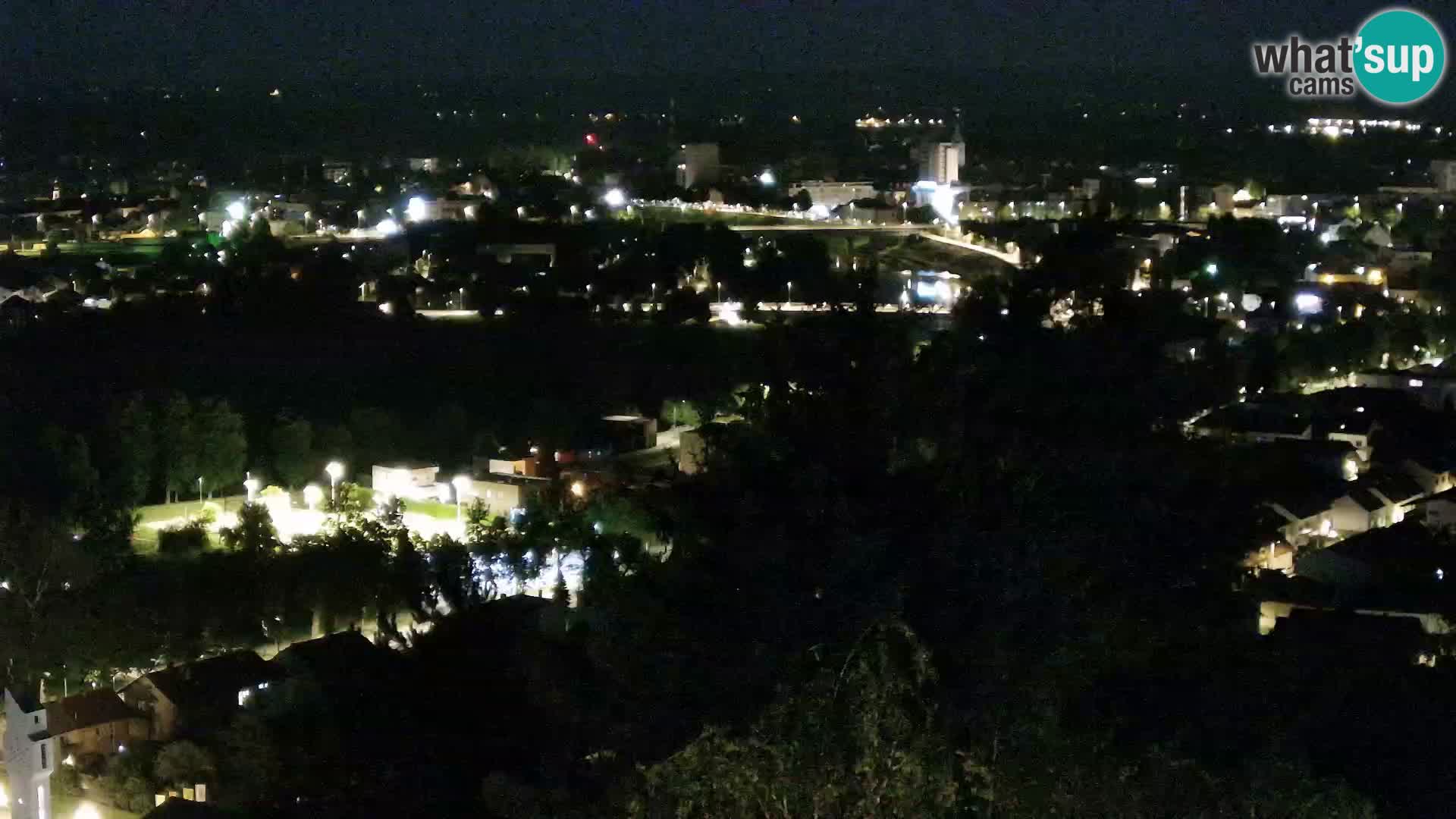 Spletna kamera Karlovac Dubovac grad – Pogled v živo na zgodovinsko znamenitost Karlovca