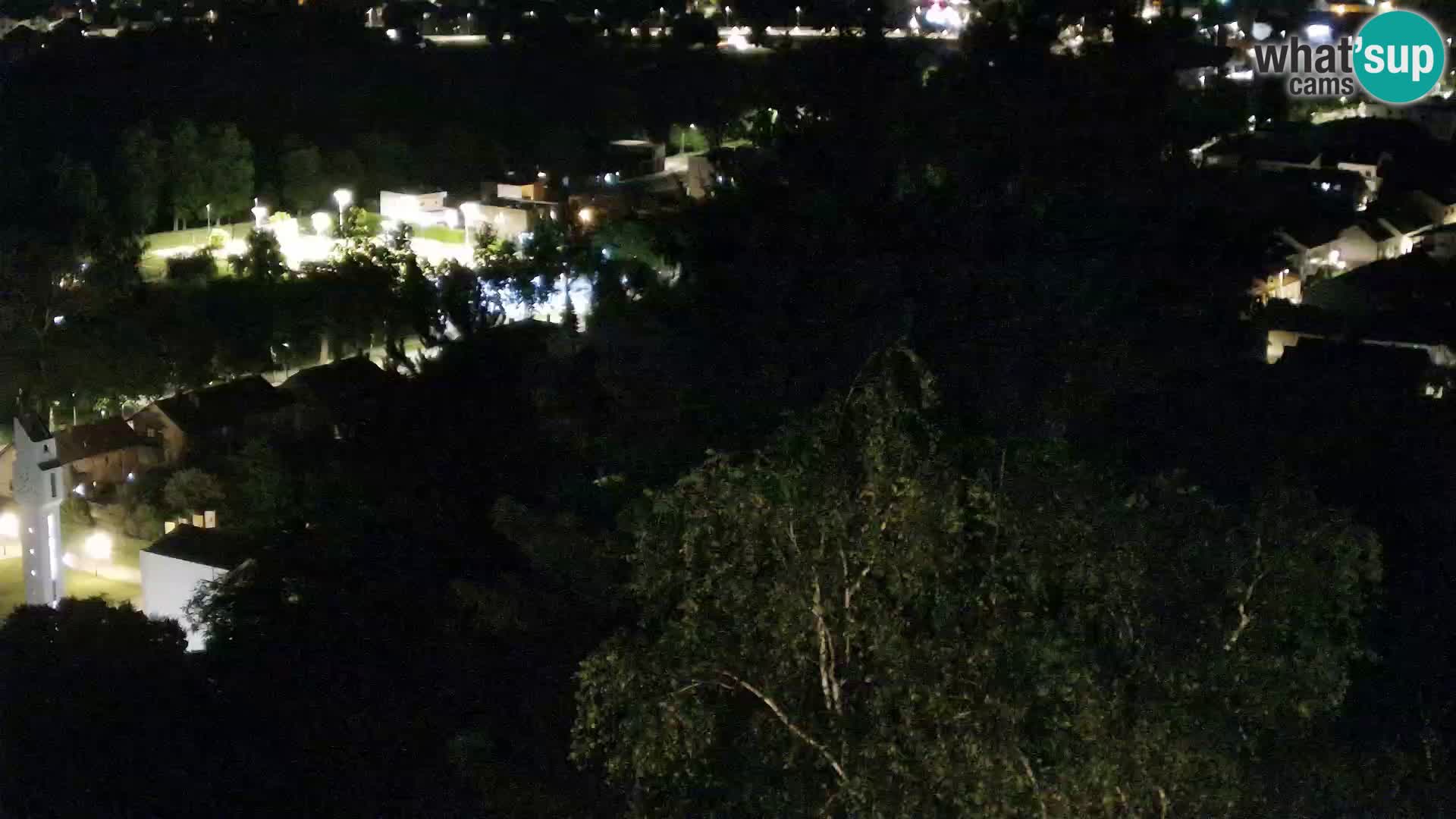 Spletna kamera Karlovac Dubovac grad – Pogled v živo na zgodovinsko znamenitost Karlovca