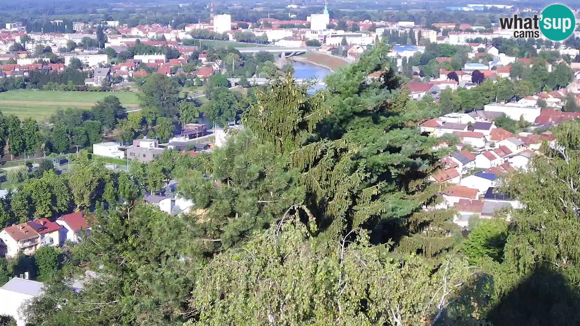 Spletna kamera Karlovac Dubovac grad – Pogled v živo na zgodovinsko znamenitost Karlovca