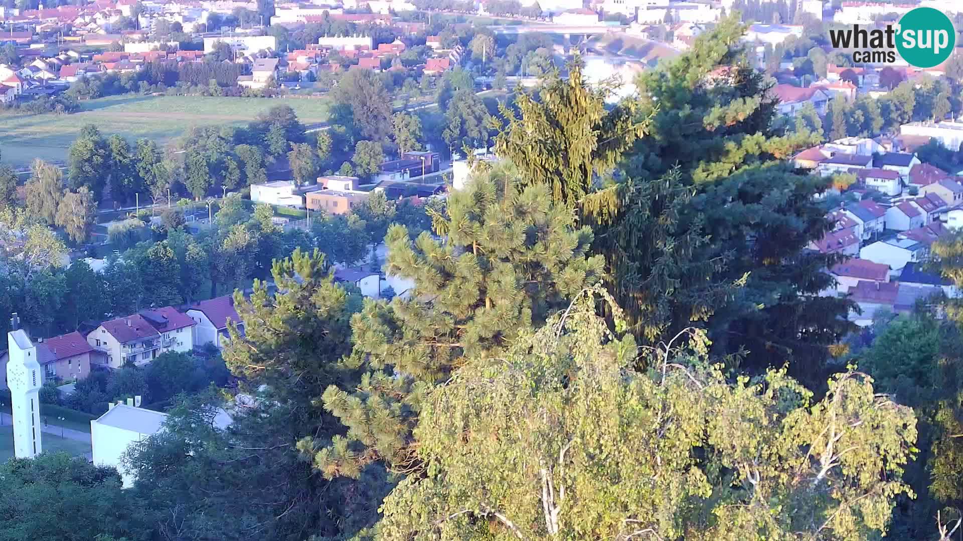 Spletna kamera Karlovac Dubovac grad – Pogled v živo na zgodovinsko znamenitost Karlovca