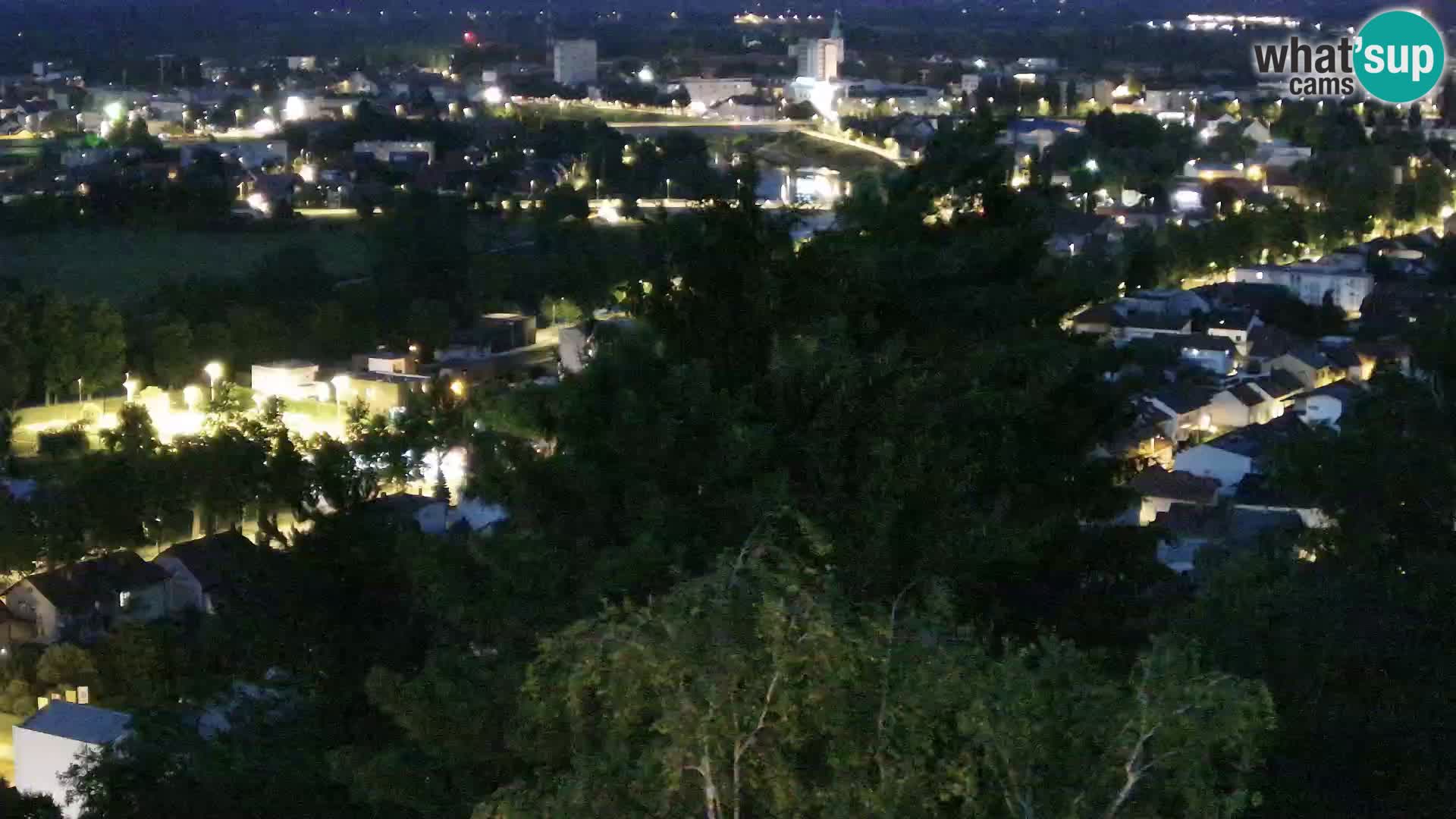 Spletna kamera Karlovac Dubovac grad – Pogled v živo na zgodovinsko znamenitost Karlovca