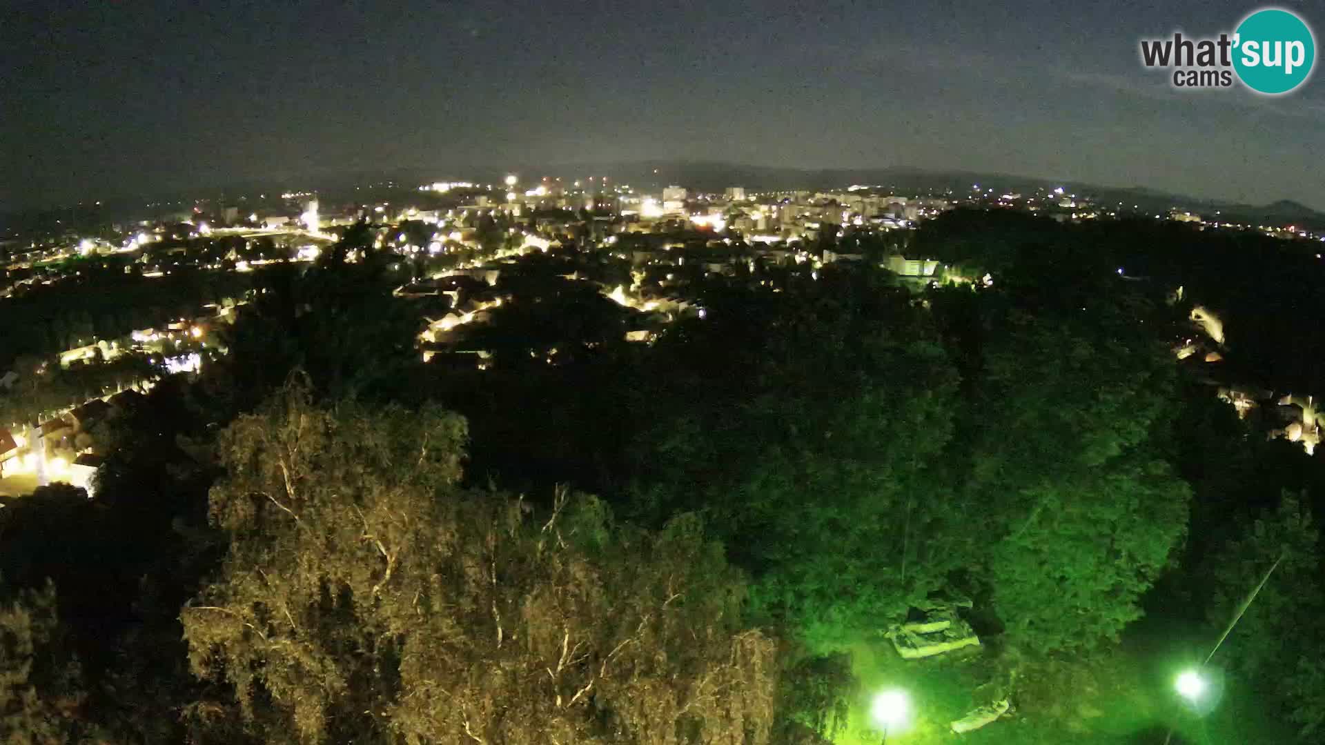 Spletna kamera Karlovac Dubovac grad – Pogled v živo na zgodovinsko znamenitost Karlovca