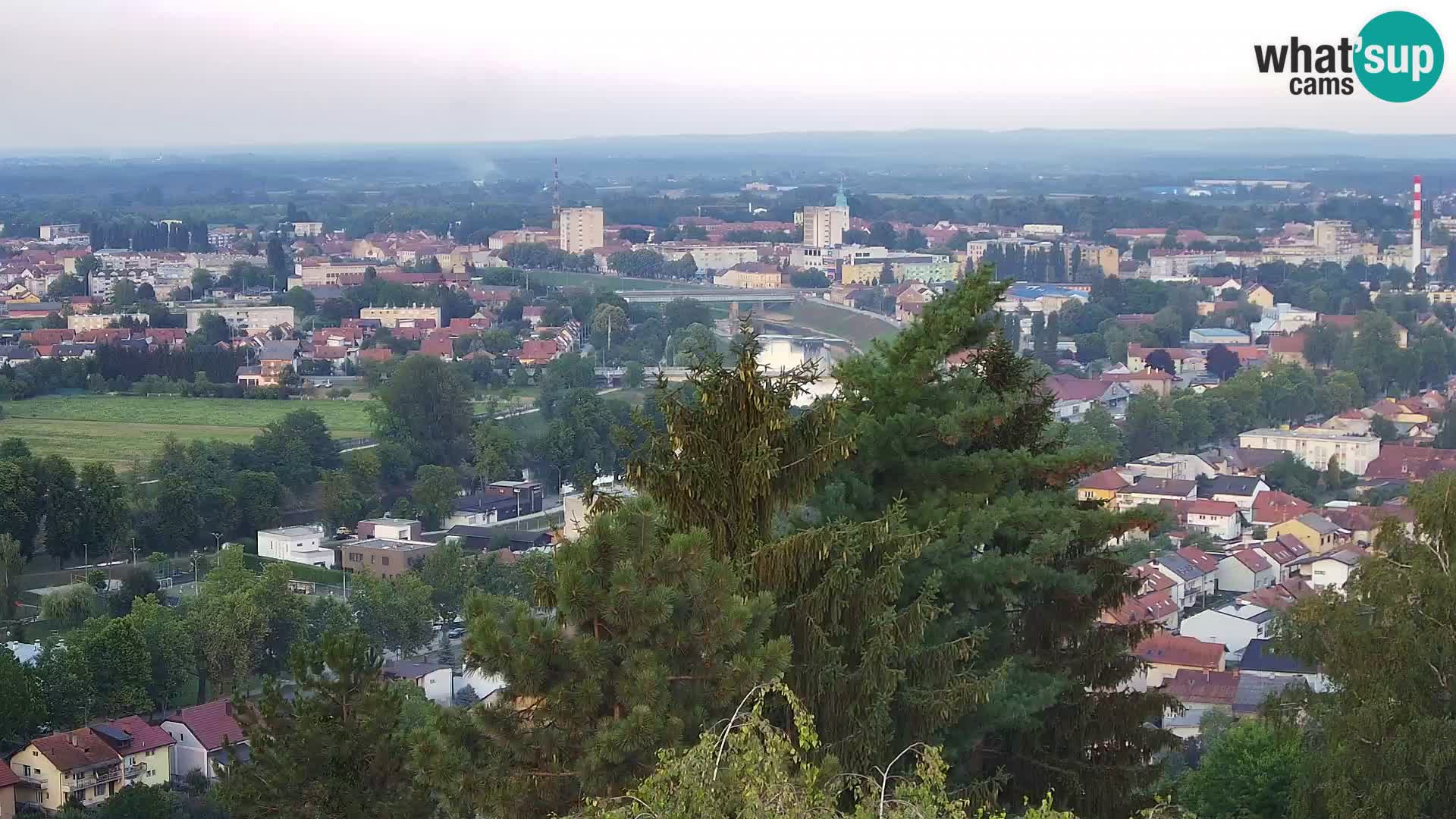 Spletna kamera Karlovac Dubovac grad – Pogled v živo na zgodovinsko znamenitost Karlovca