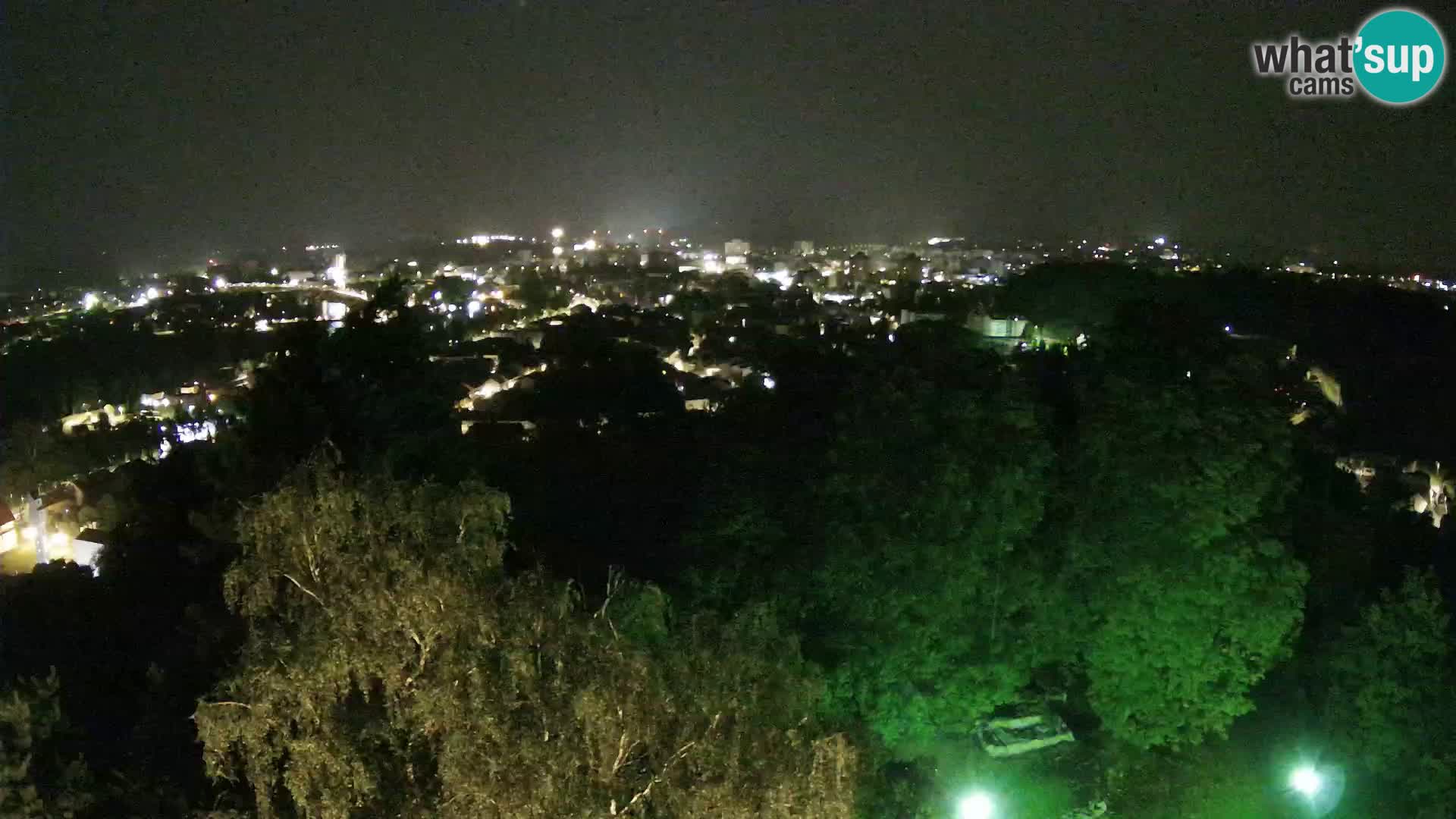 Spletna kamera Karlovac Dubovac grad – Pogled v živo na zgodovinsko znamenitost Karlovca