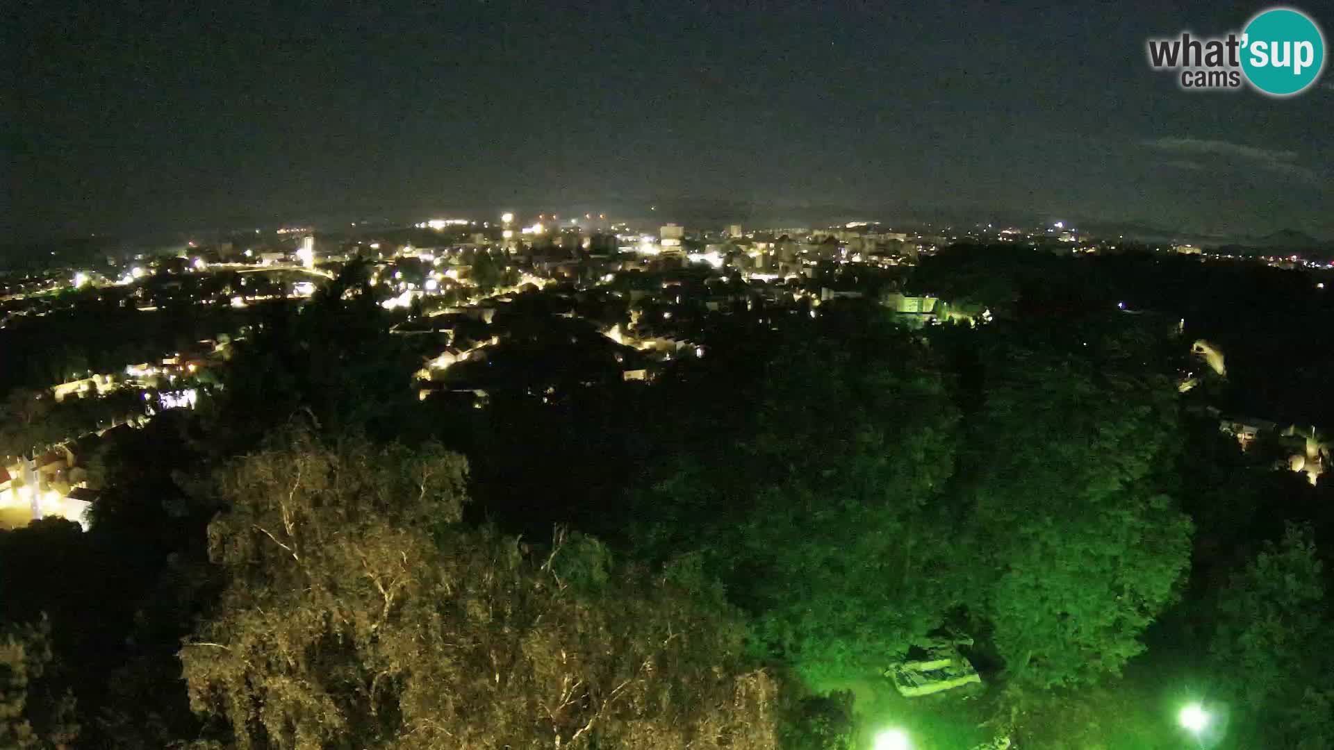 Spletna kamera Karlovac Dubovac grad – Pogled v živo na zgodovinsko znamenitost Karlovca