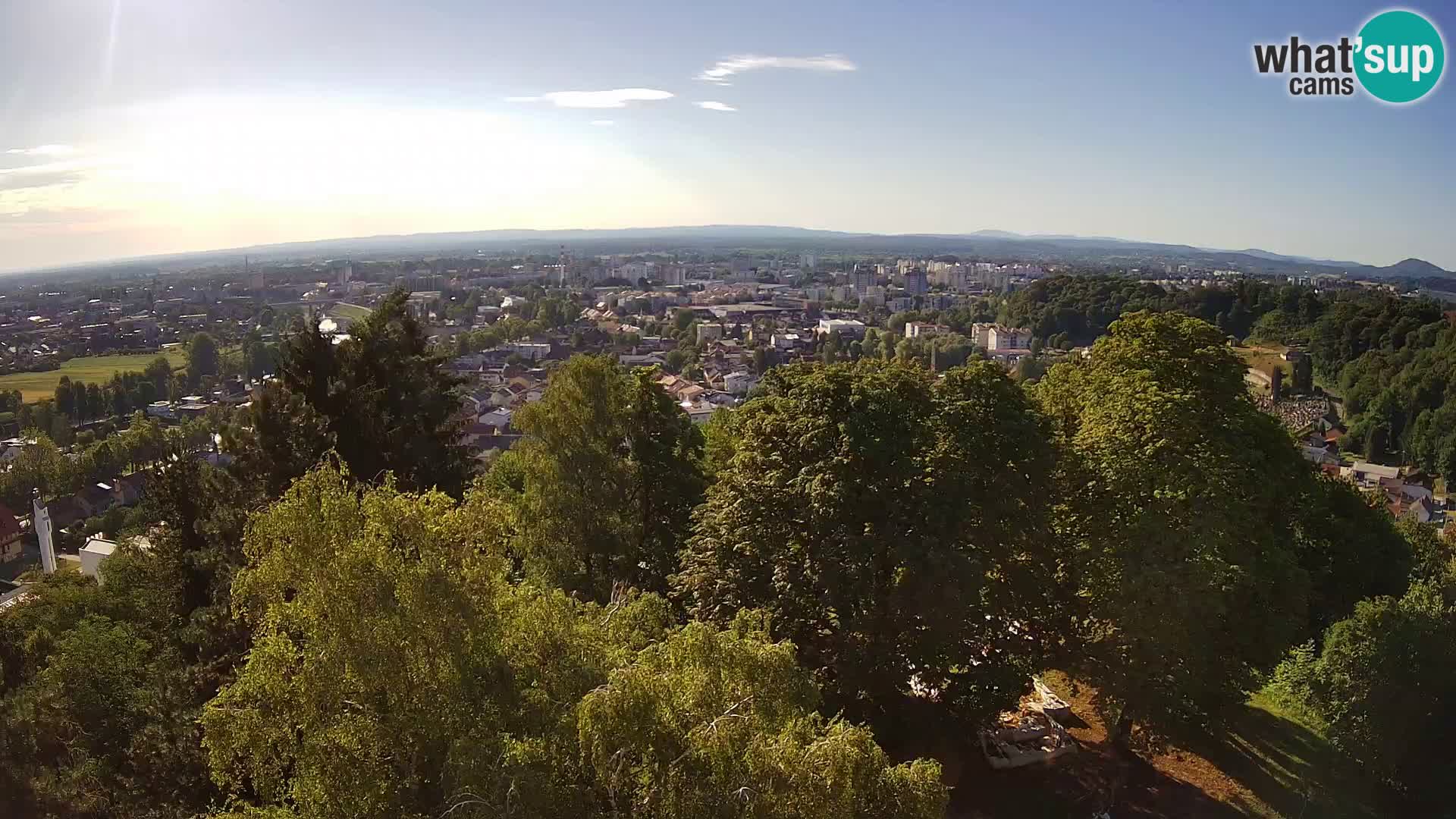 Web kamera Karlovac – Dvorac Dubovac uživo