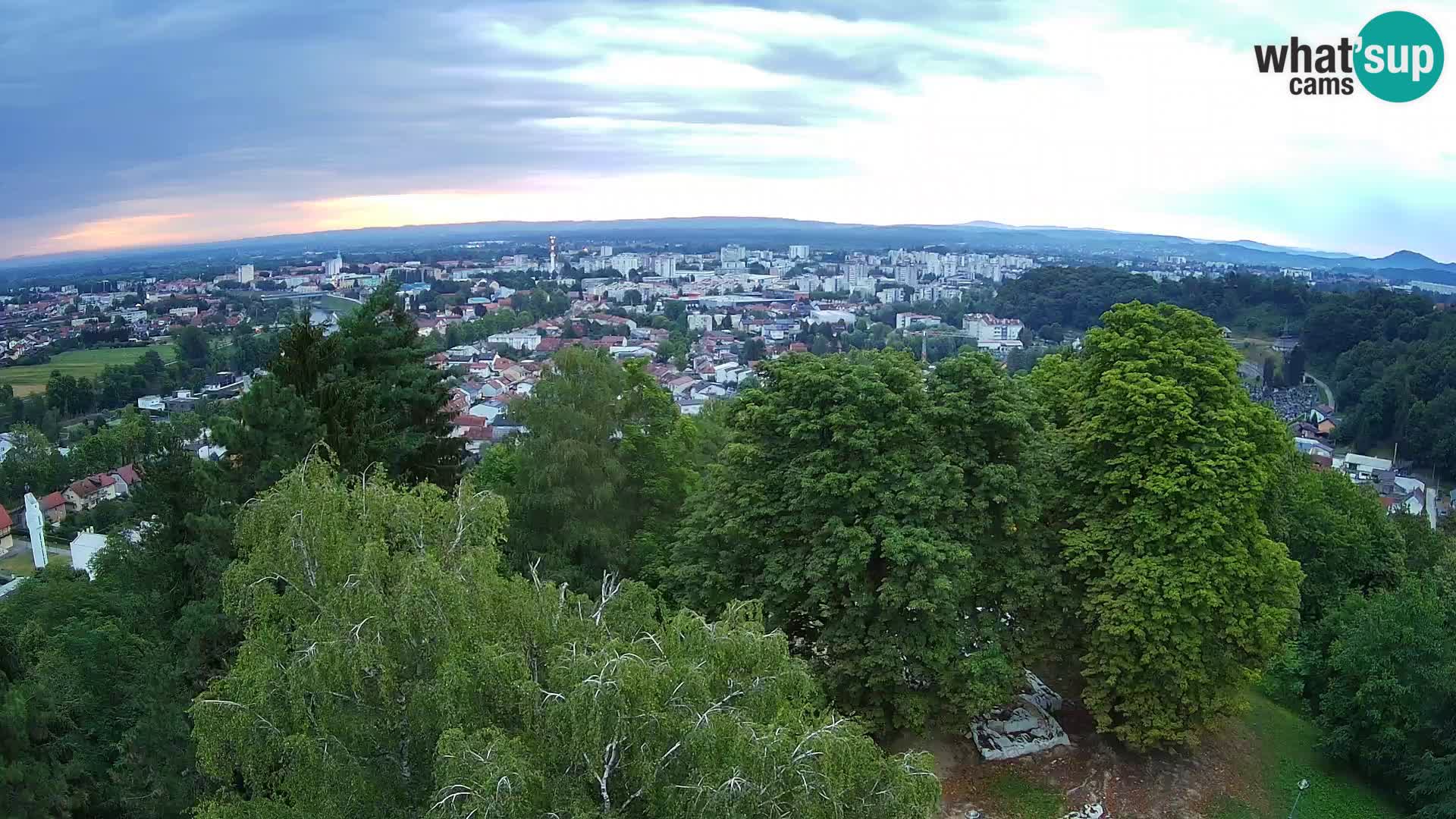 Web kamera Karlovac – Dvorac Dubovac uživo