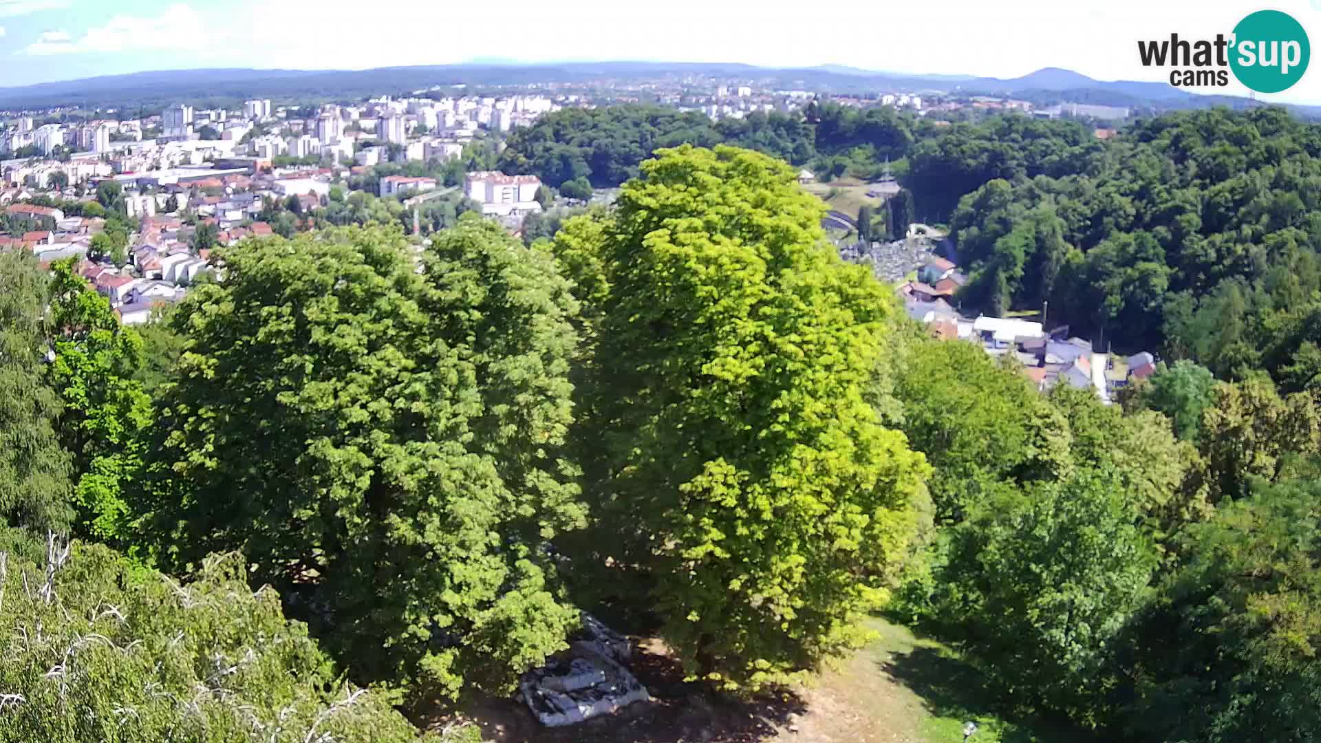 Spletna kamera Karlovac Dubovac grad – Pogled v živo na zgodovinsko znamenitost Karlovca