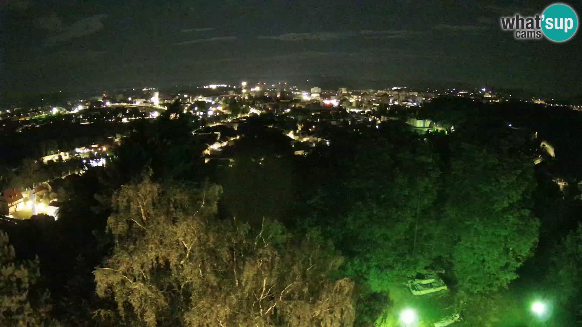 Spletna kamera Karlovac Dubovac grad – Pogled v živo na zgodovinsko znamenitost Karlovca