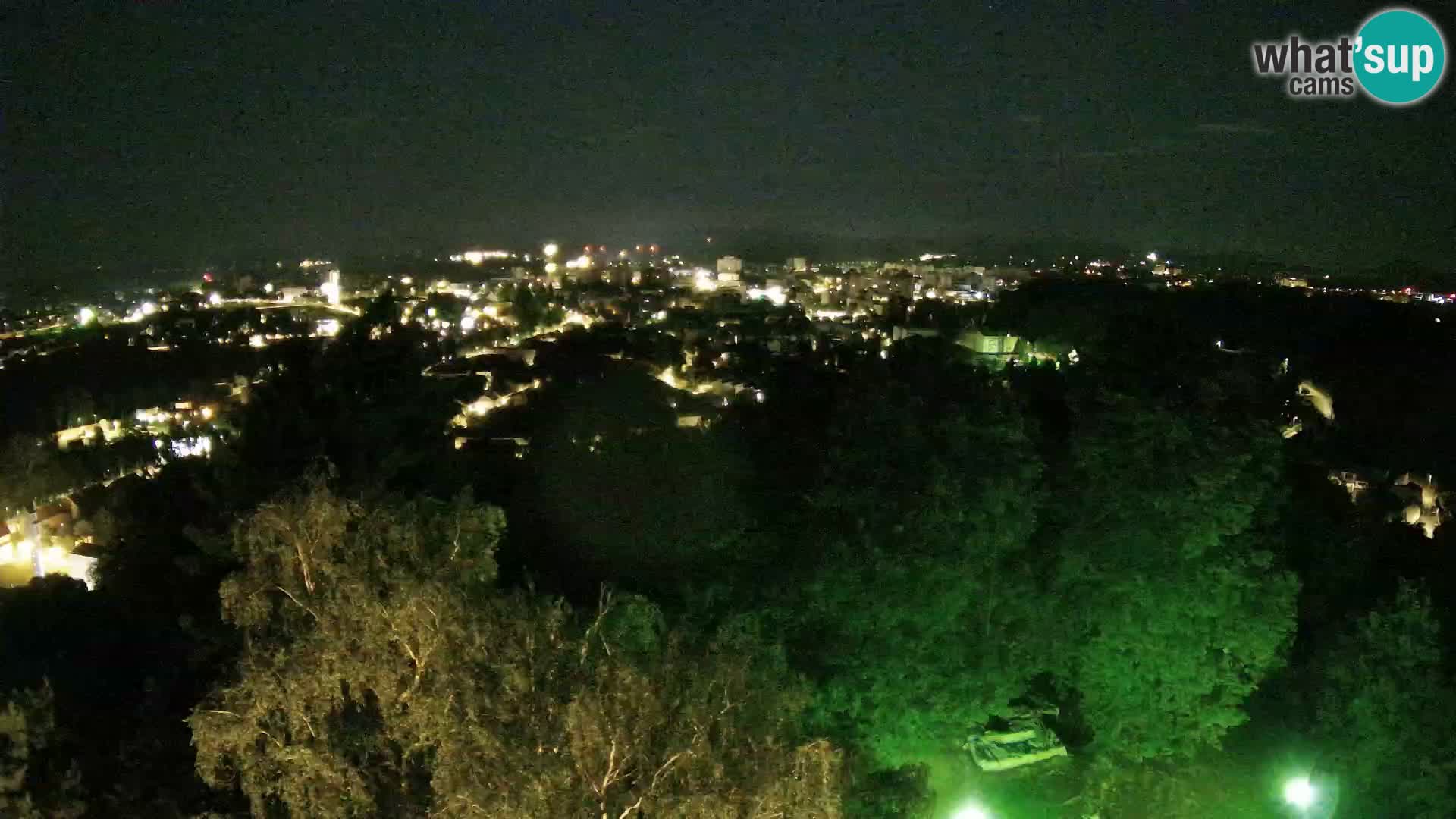 Spletna kamera Karlovac Dubovac grad – Pogled v živo na zgodovinsko znamenitost Karlovca