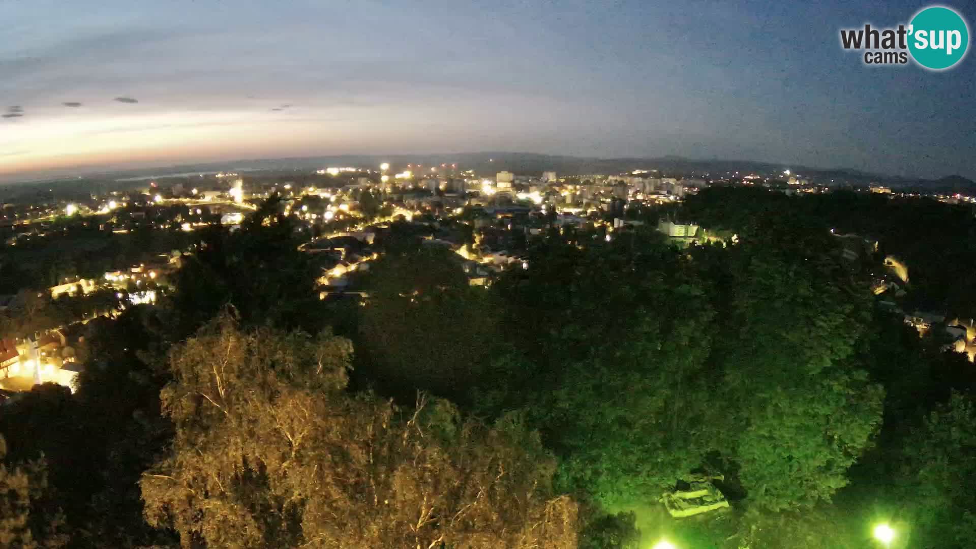 Web kamera Karlovac – Dvorac Dubovac uživo
