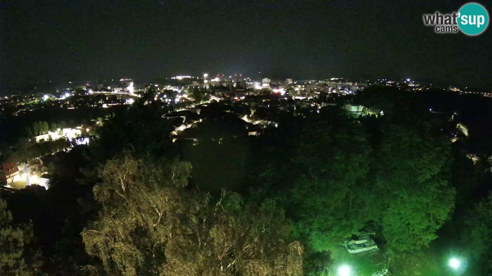 Spletna kamera Karlovac Dubovac grad – Pogled v živo na zgodovinsko znamenitost Karlovca