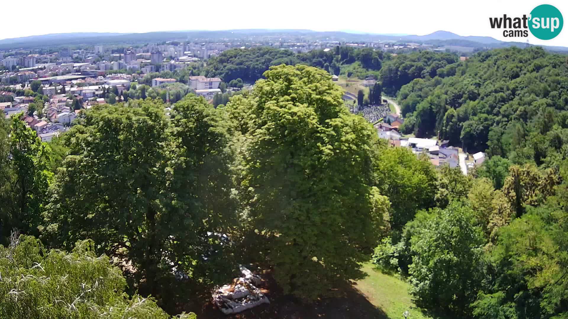 Spletna kamera Karlovac Dubovac grad – Pogled v živo na zgodovinsko znamenitost Karlovca