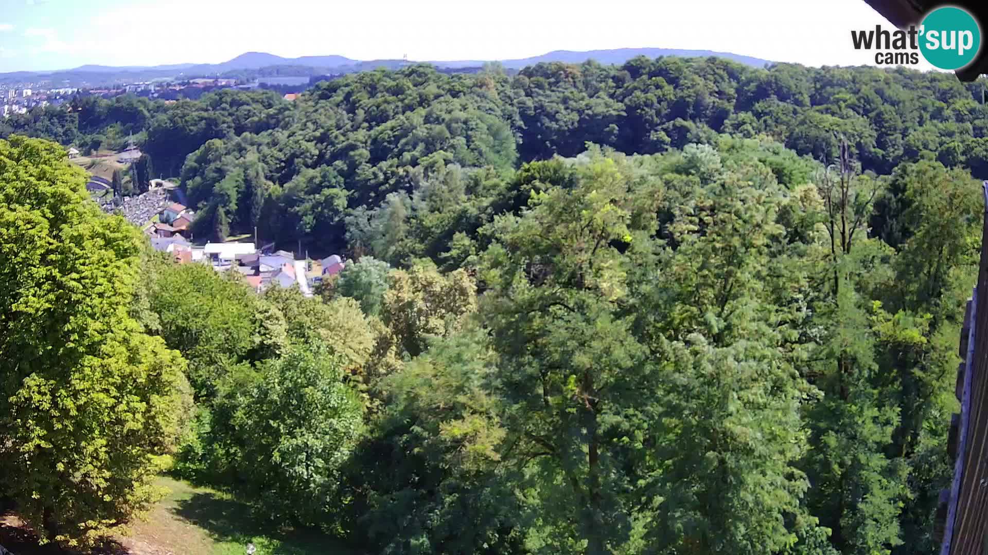 Spletna kamera Karlovac Dubovac grad – Pogled v živo na zgodovinsko znamenitost Karlovca