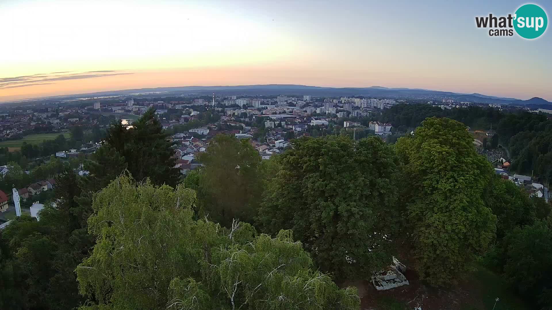 Web kamera Karlovac – Dvorac Dubovac uživo