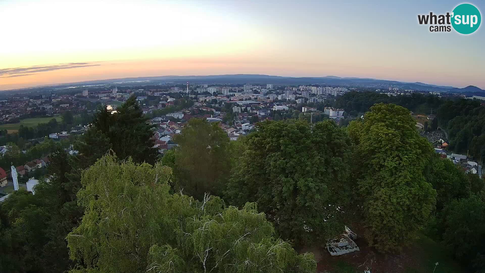 Web kamera Karlovac – Dvorac Dubovac uživo