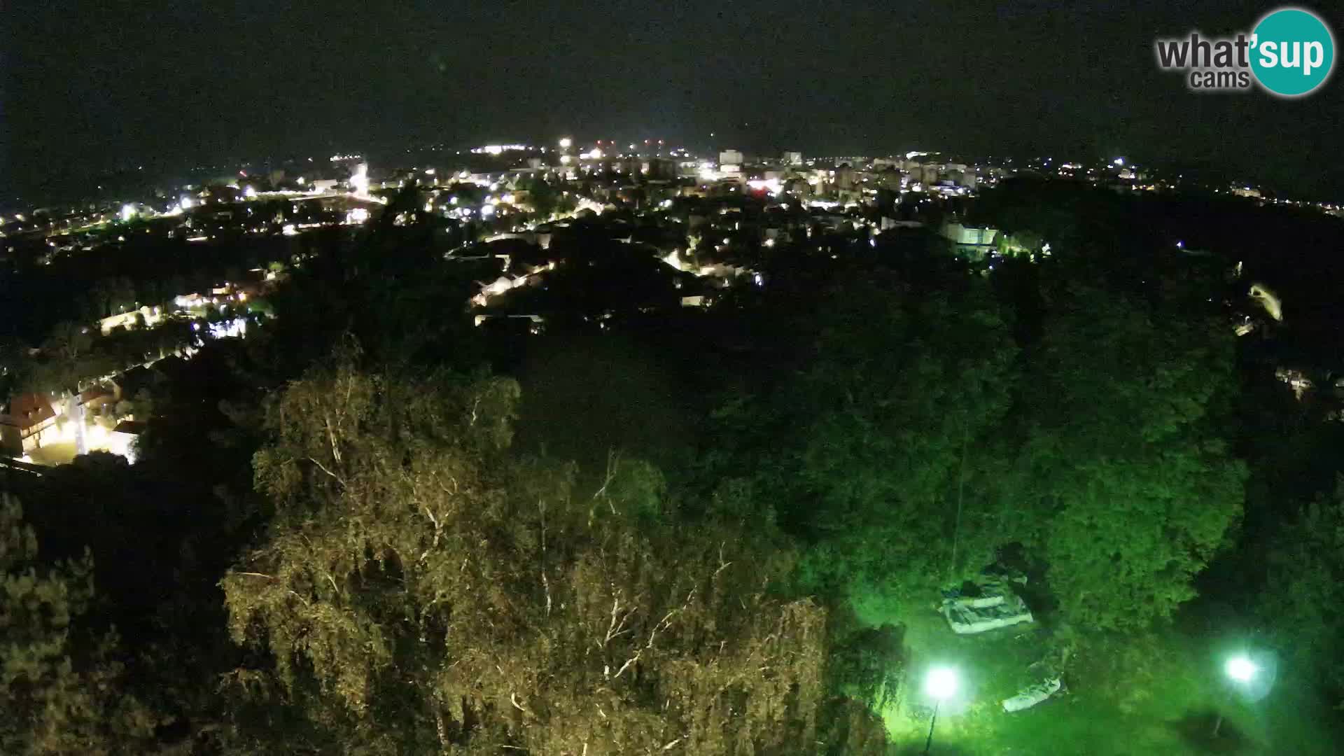 Spletna kamera Karlovac Dubovac grad – Pogled v živo na zgodovinsko znamenitost Karlovca