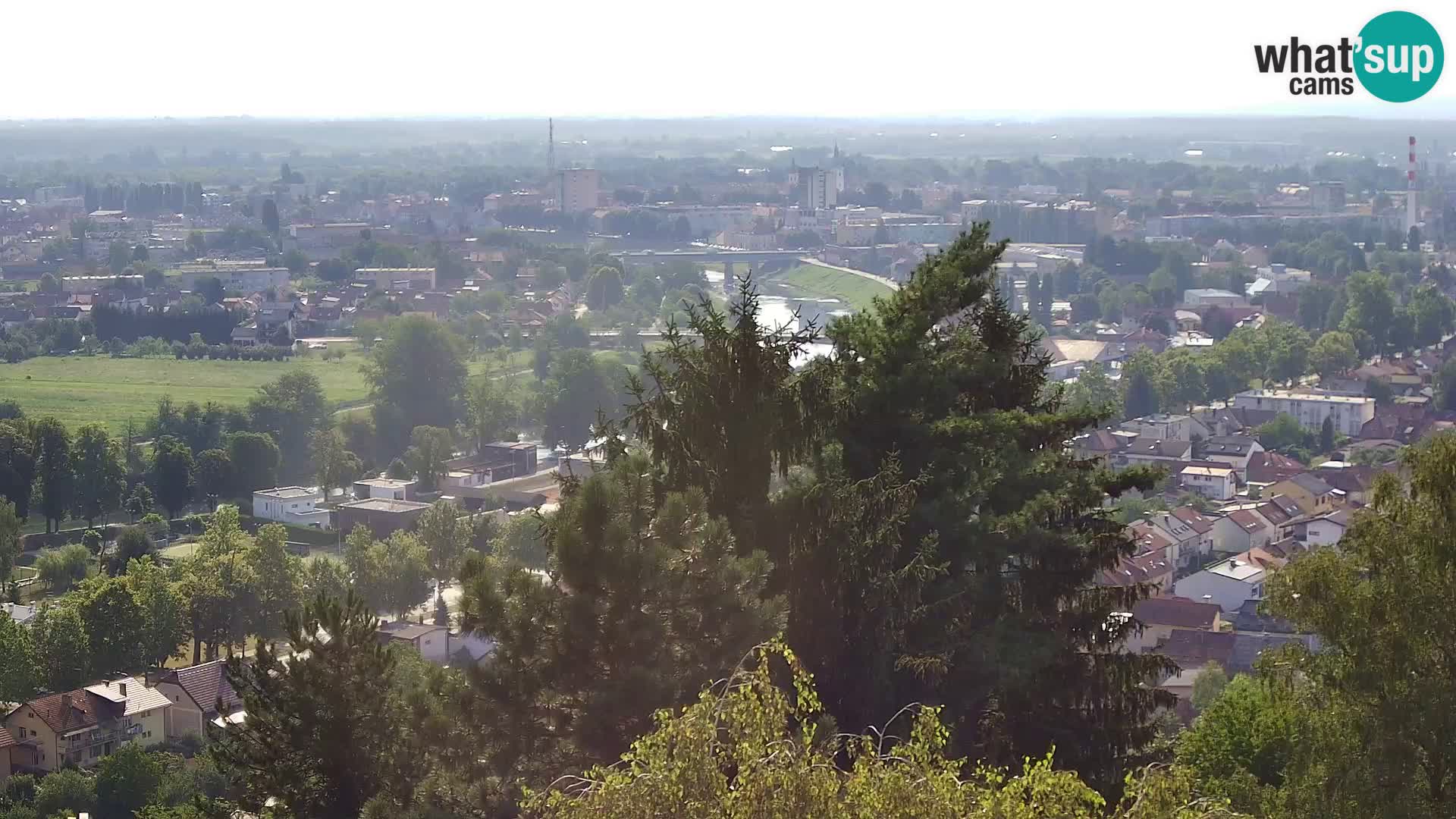 Spletna kamera Karlovac Dubovac grad – Pogled v živo na zgodovinsko znamenitost Karlovca