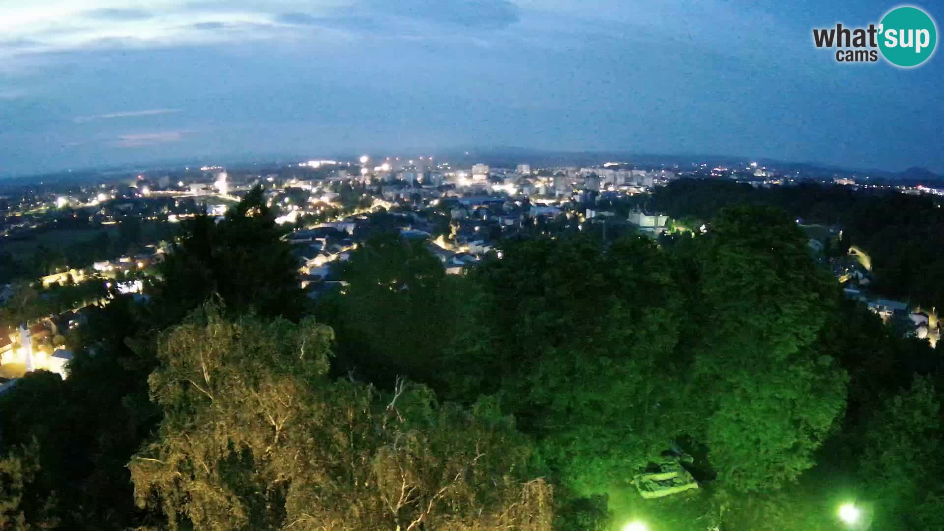 Spletna kamera Karlovac Dubovac grad – Pogled v živo na zgodovinsko znamenitost Karlovca