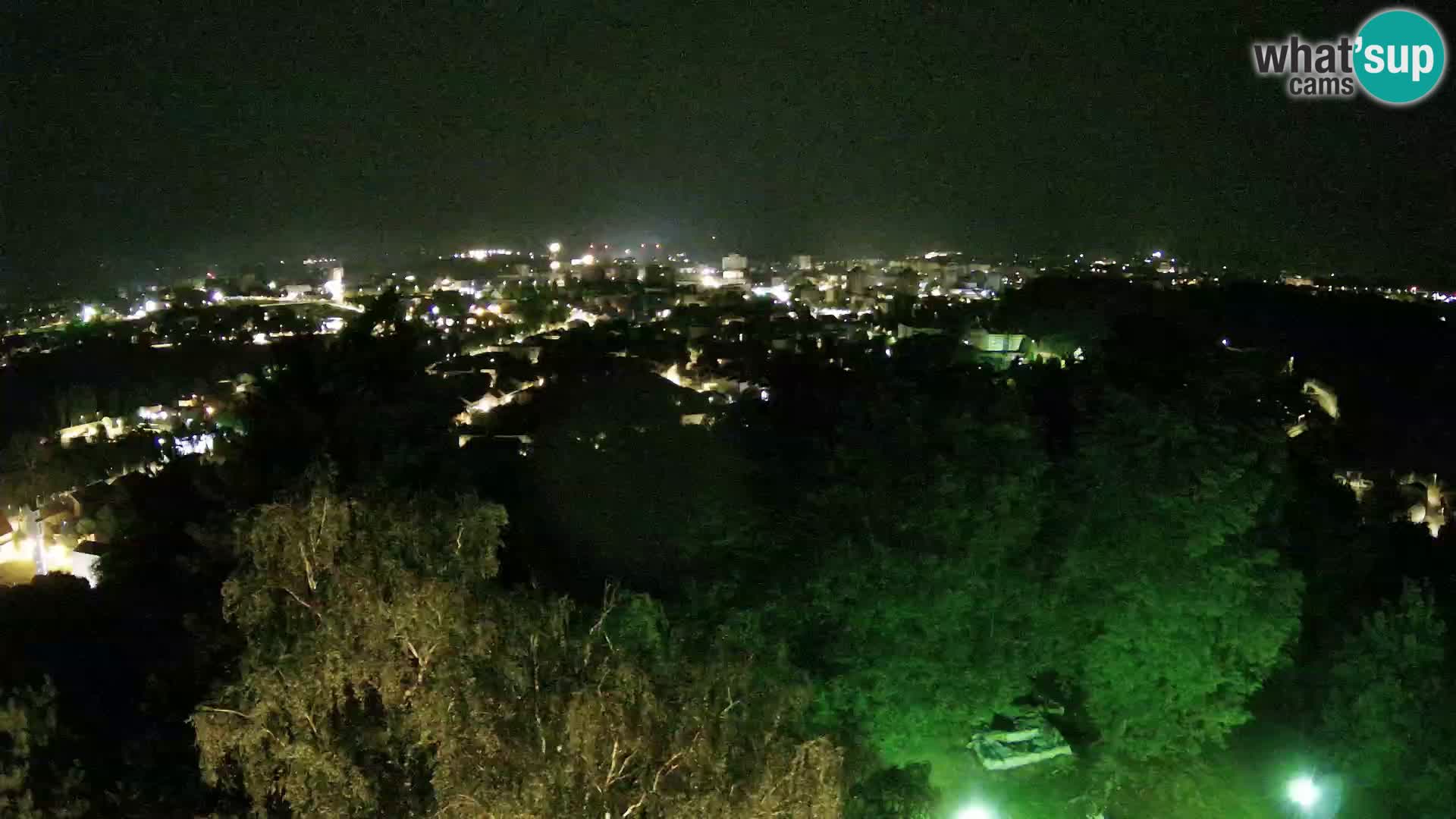Spletna kamera Karlovac Dubovac grad – Pogled v živo na zgodovinsko znamenitost Karlovca
