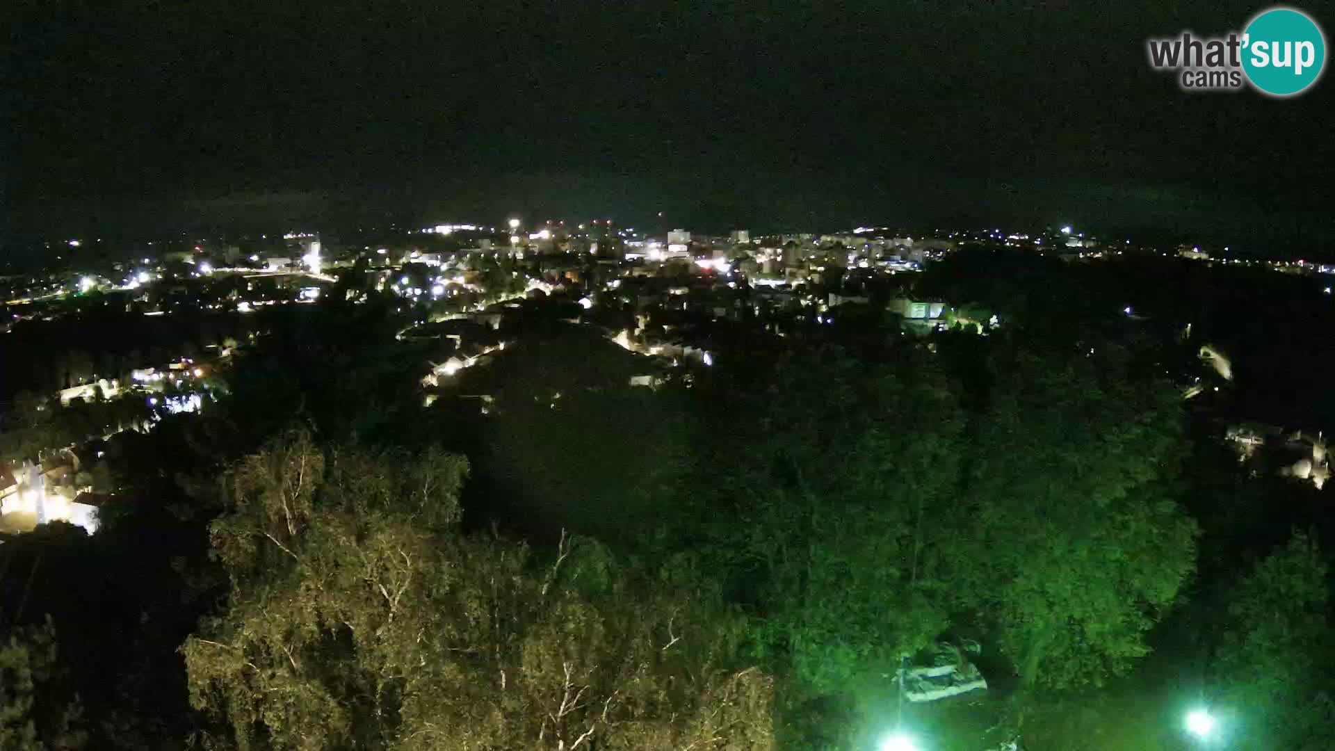 Spletna kamera Karlovac Dubovac grad – Pogled v živo na zgodovinsko znamenitost Karlovca