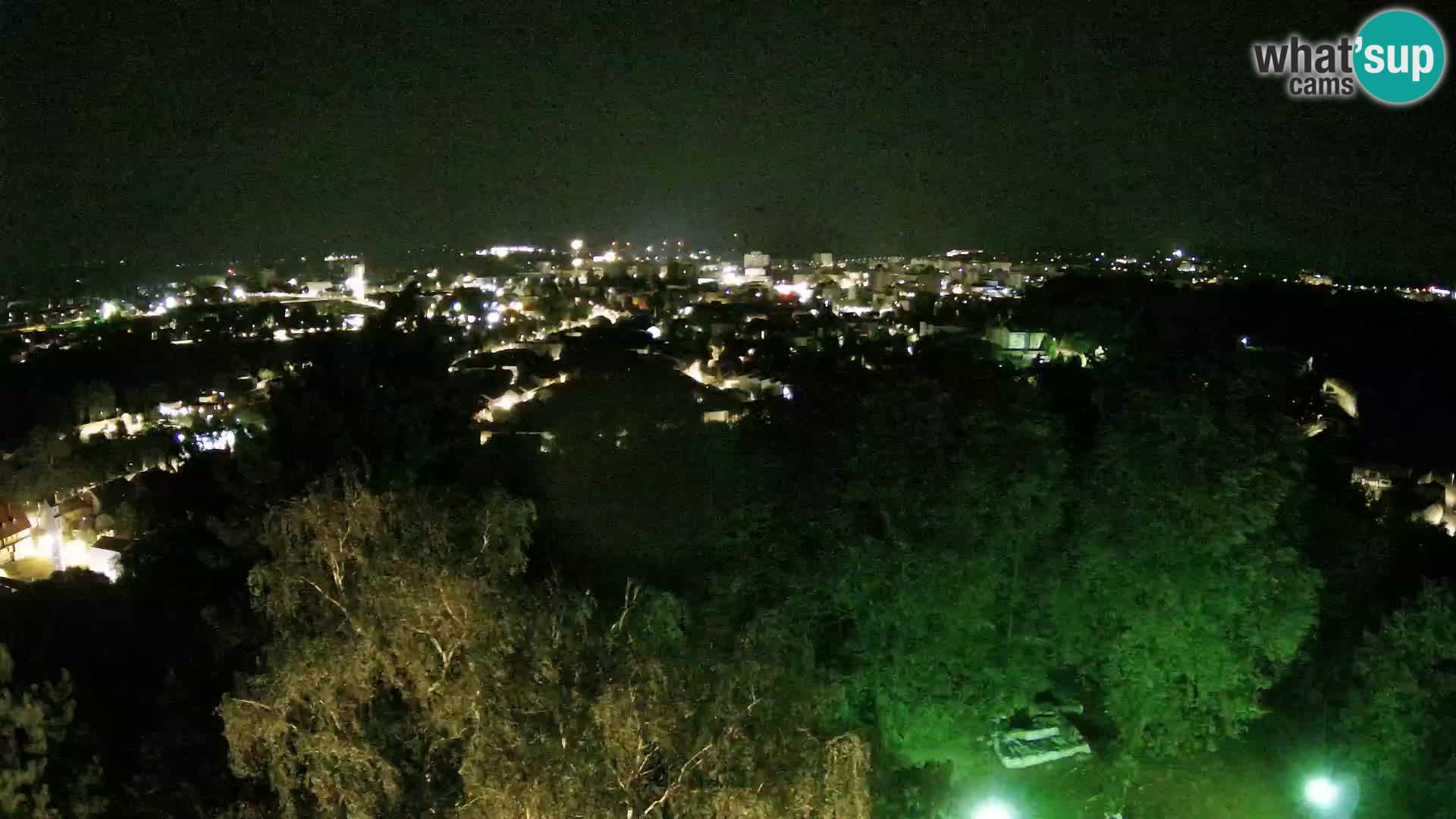 Spletna kamera Karlovac Dubovac grad – Pogled v živo na zgodovinsko znamenitost Karlovca
