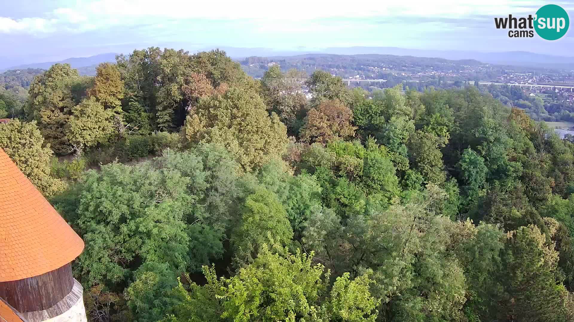 Spletna kamera Karlovac Dubovac grad – Pogled v živo na zgodovinsko znamenitost Karlovca