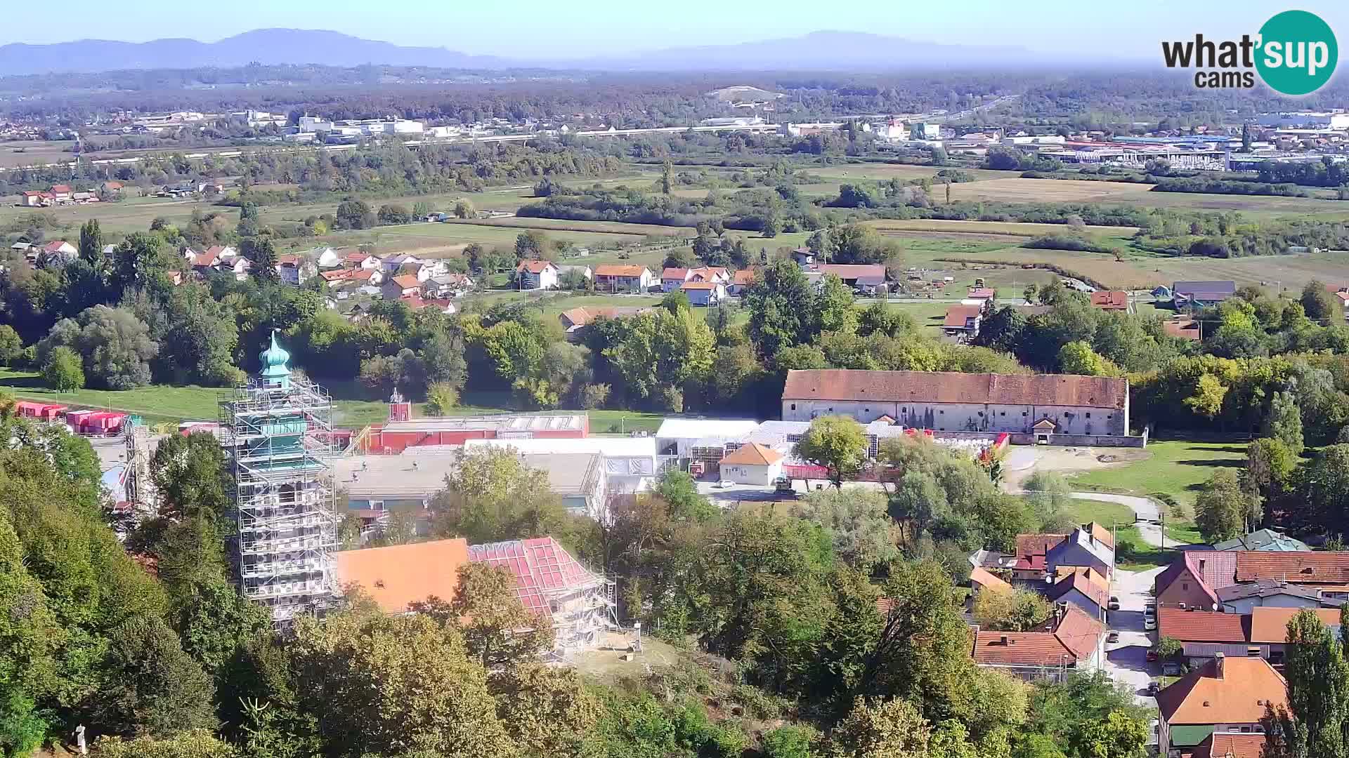 Spletna kamera Karlovac Dubovac grad – Pogled v živo na zgodovinsko znamenitost Karlovca