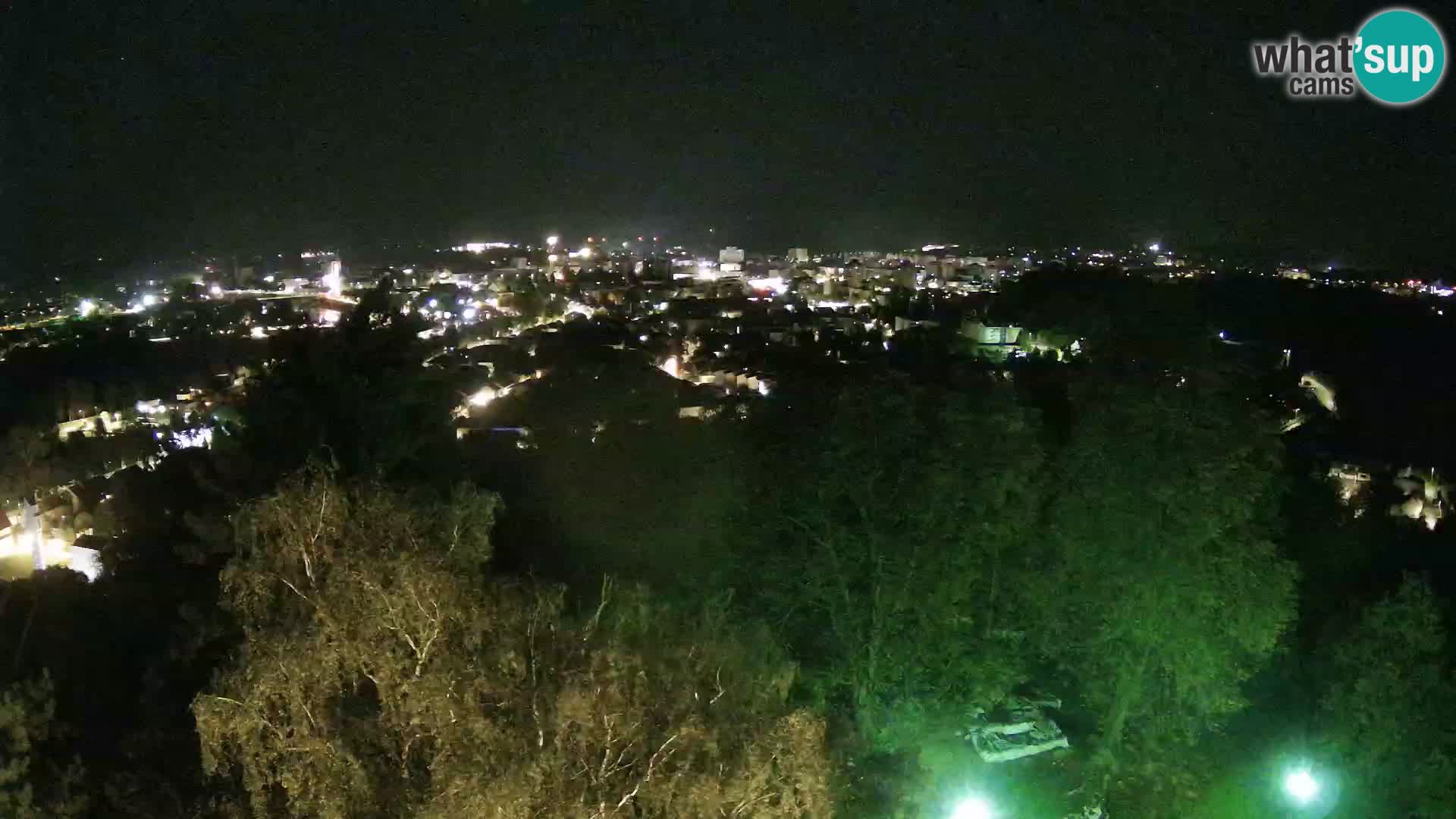 Spletna kamera Karlovac Dubovac grad – Pogled v živo na zgodovinsko znamenitost Karlovca