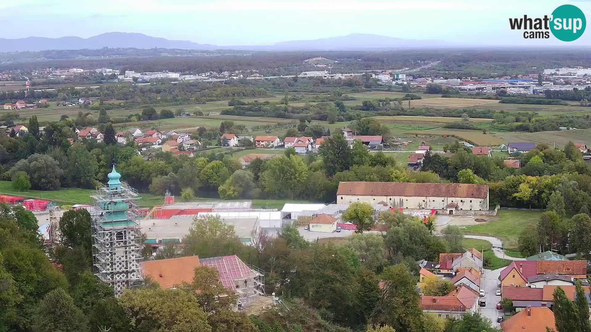 Spletna kamera Karlovac Dubovac grad – Pogled v živo na zgodovinsko znamenitost Karlovca