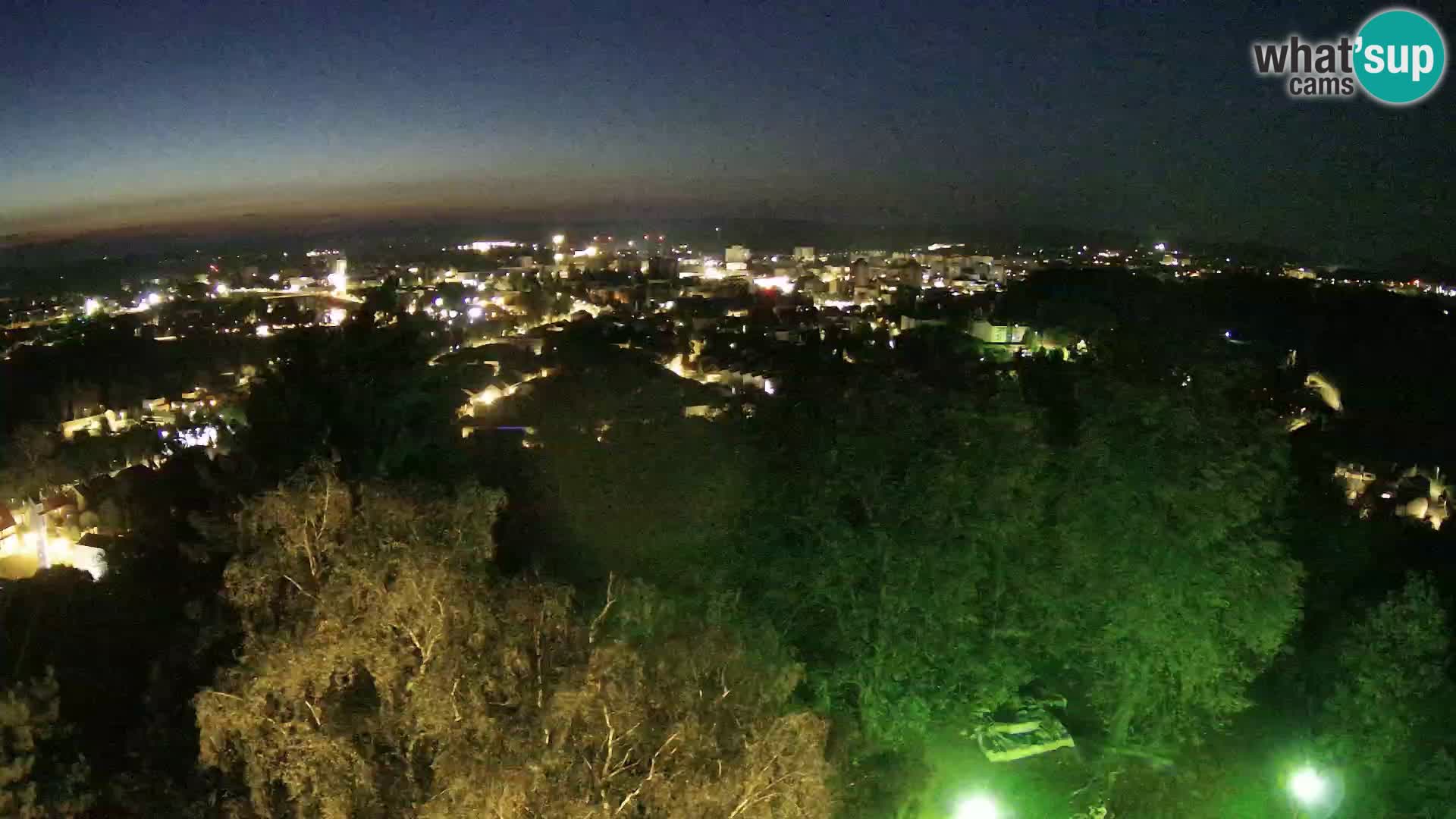 Spletna kamera Karlovac Dubovac grad – Pogled v živo na zgodovinsko znamenitost Karlovca