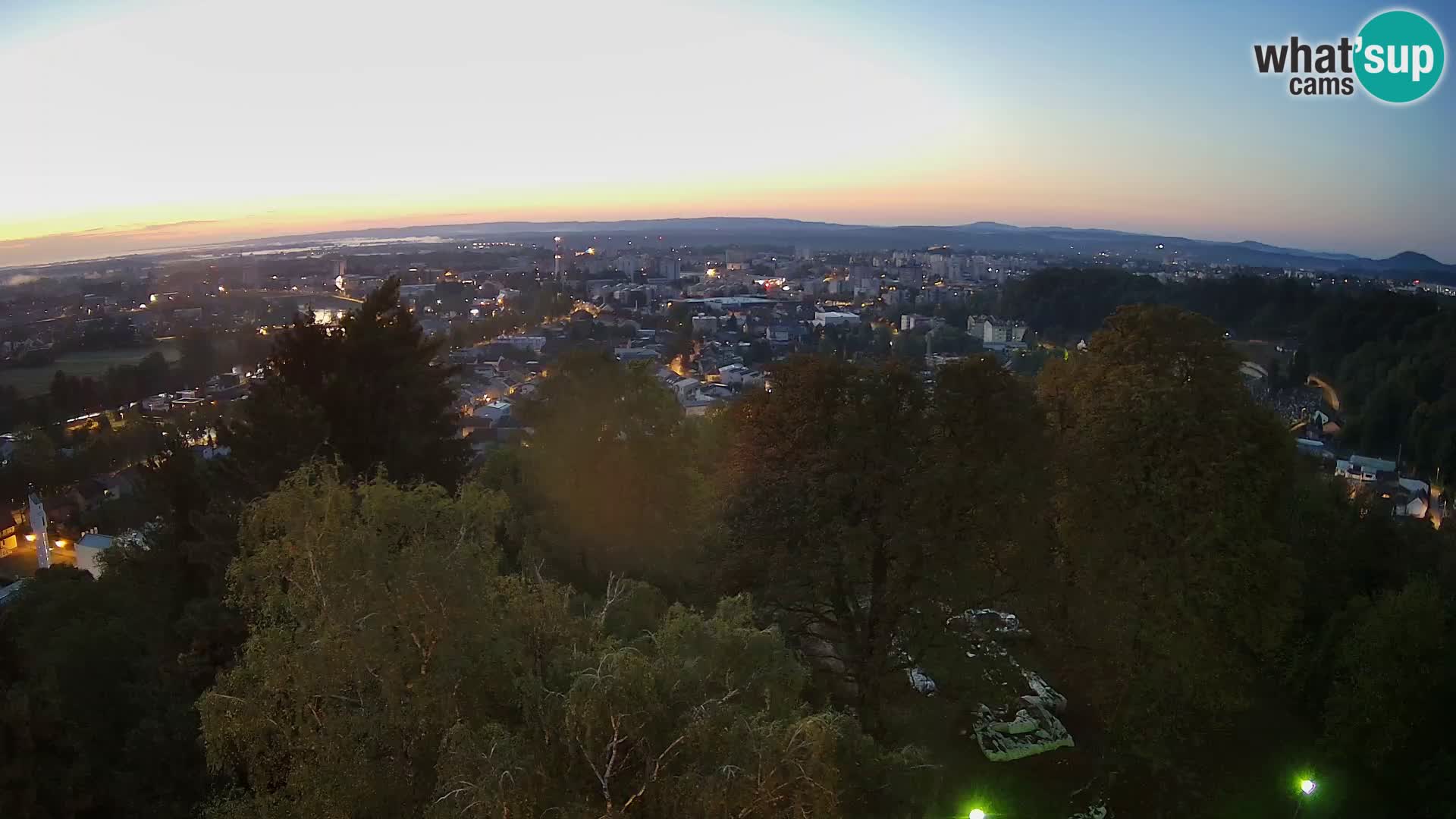 Web kamera Karlovac – Dvorac Dubovac uživo