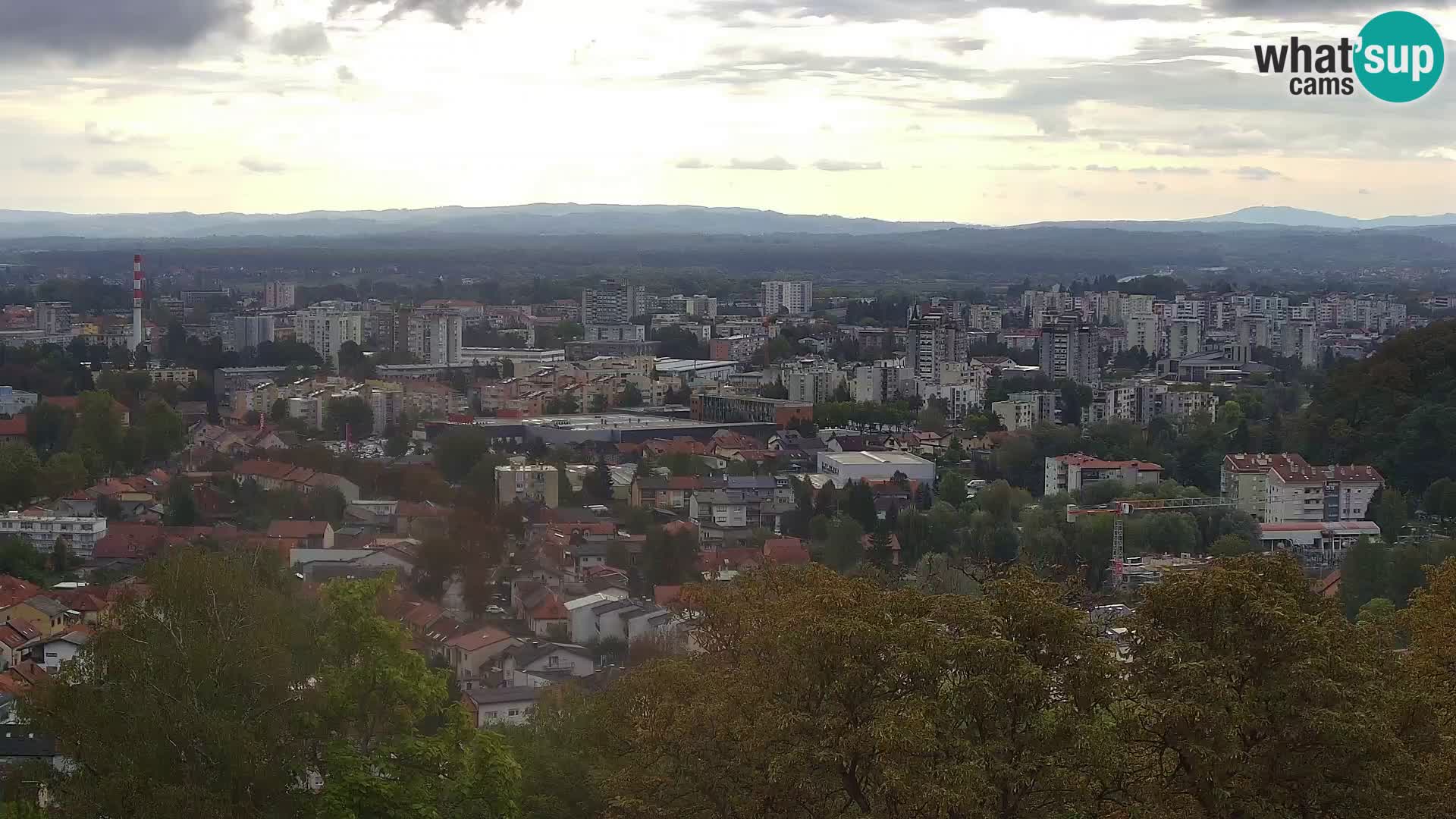 Spletna kamera Karlovac Dubovac grad – Pogled v živo na zgodovinsko znamenitost Karlovca