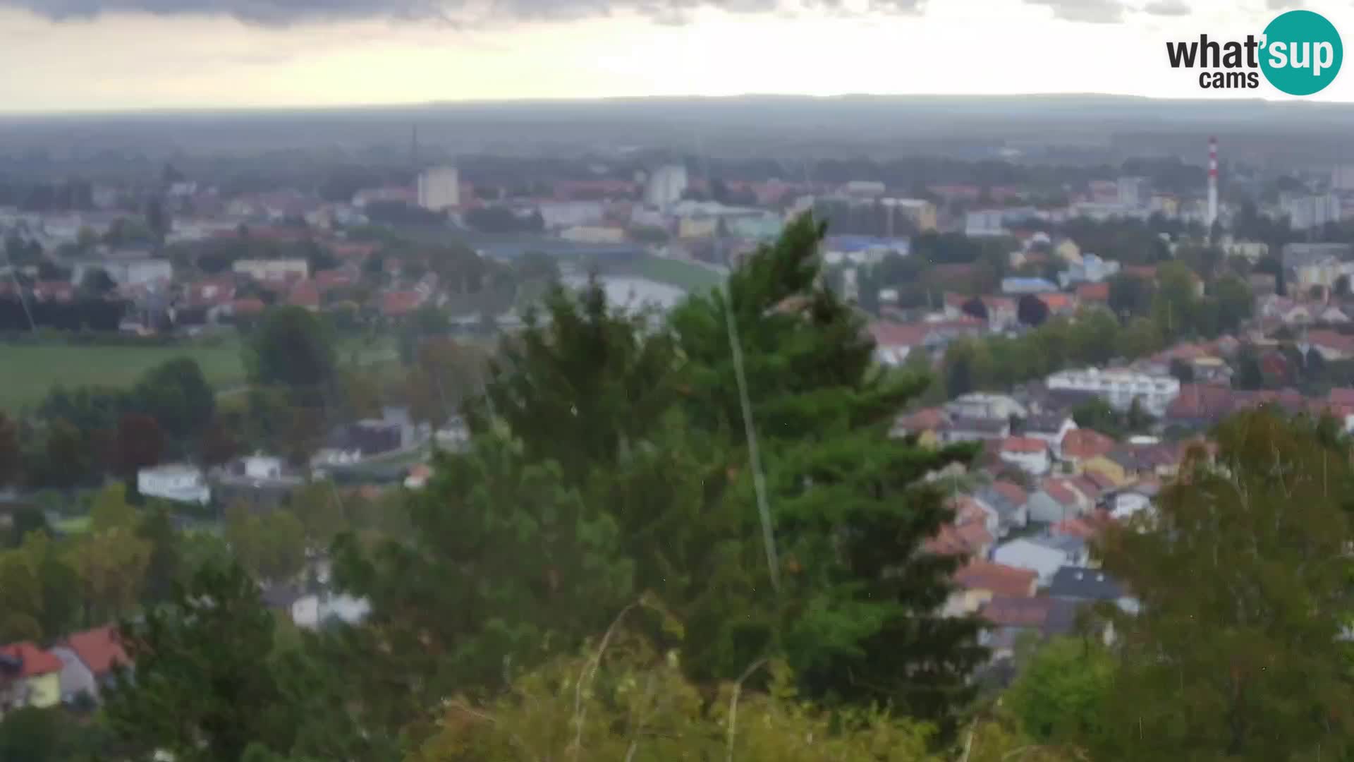 Spletna kamera Karlovac Dubovac grad – Pogled v živo na zgodovinsko znamenitost Karlovca