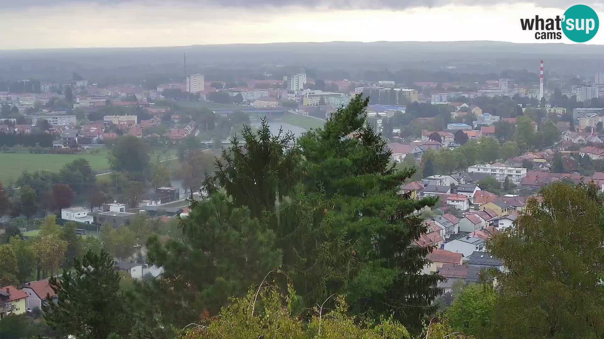 Spletna kamera Karlovac Dubovac grad – Pogled v živo na zgodovinsko znamenitost Karlovca