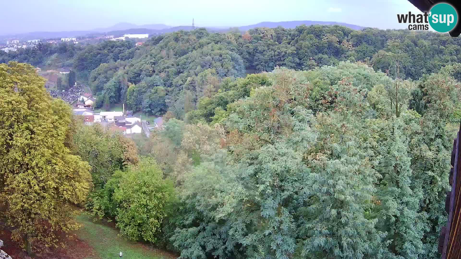 Spletna kamera Karlovac Dubovac grad – Pogled v živo na zgodovinsko znamenitost Karlovca