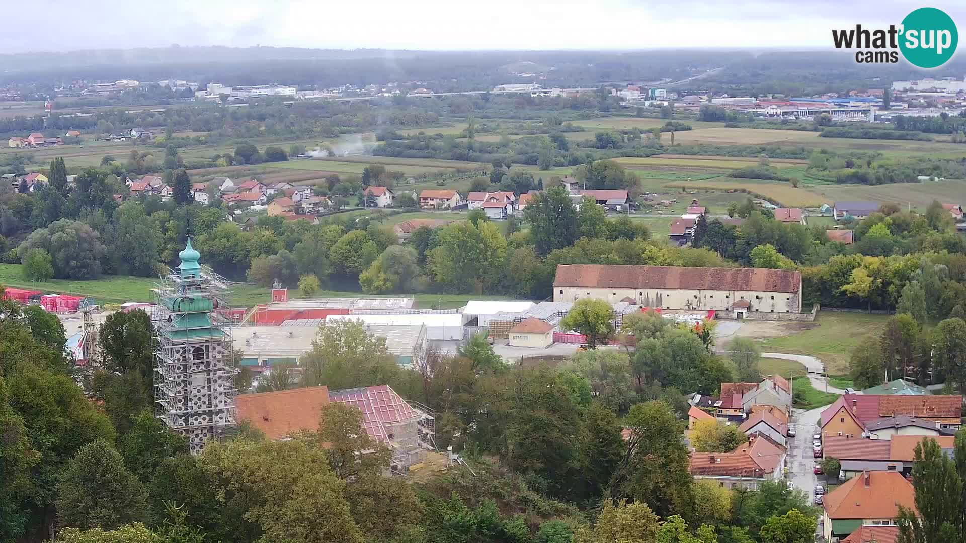 Spletna kamera Karlovac Dubovac grad – Pogled v živo na zgodovinsko znamenitost Karlovca