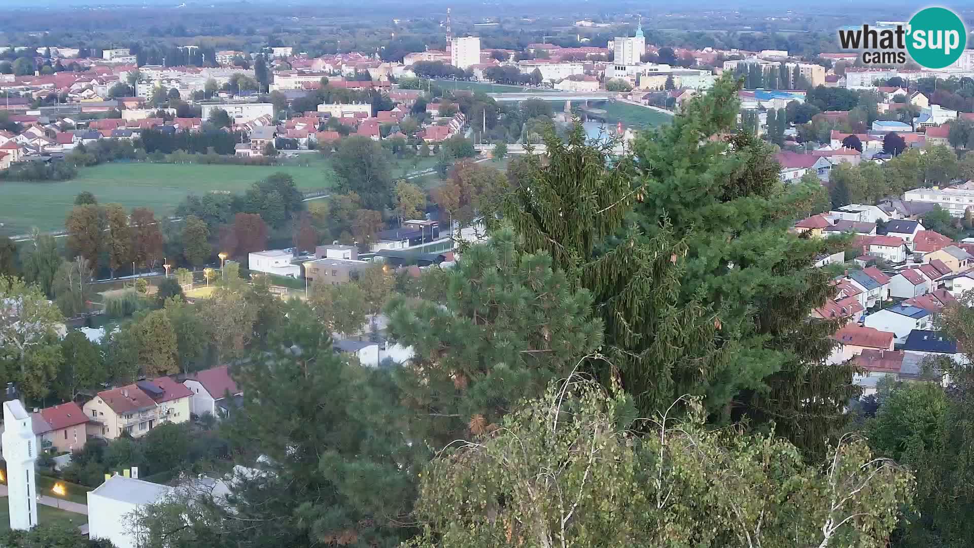 Web kamera Karlovac – Dvorac Dubovac uživo