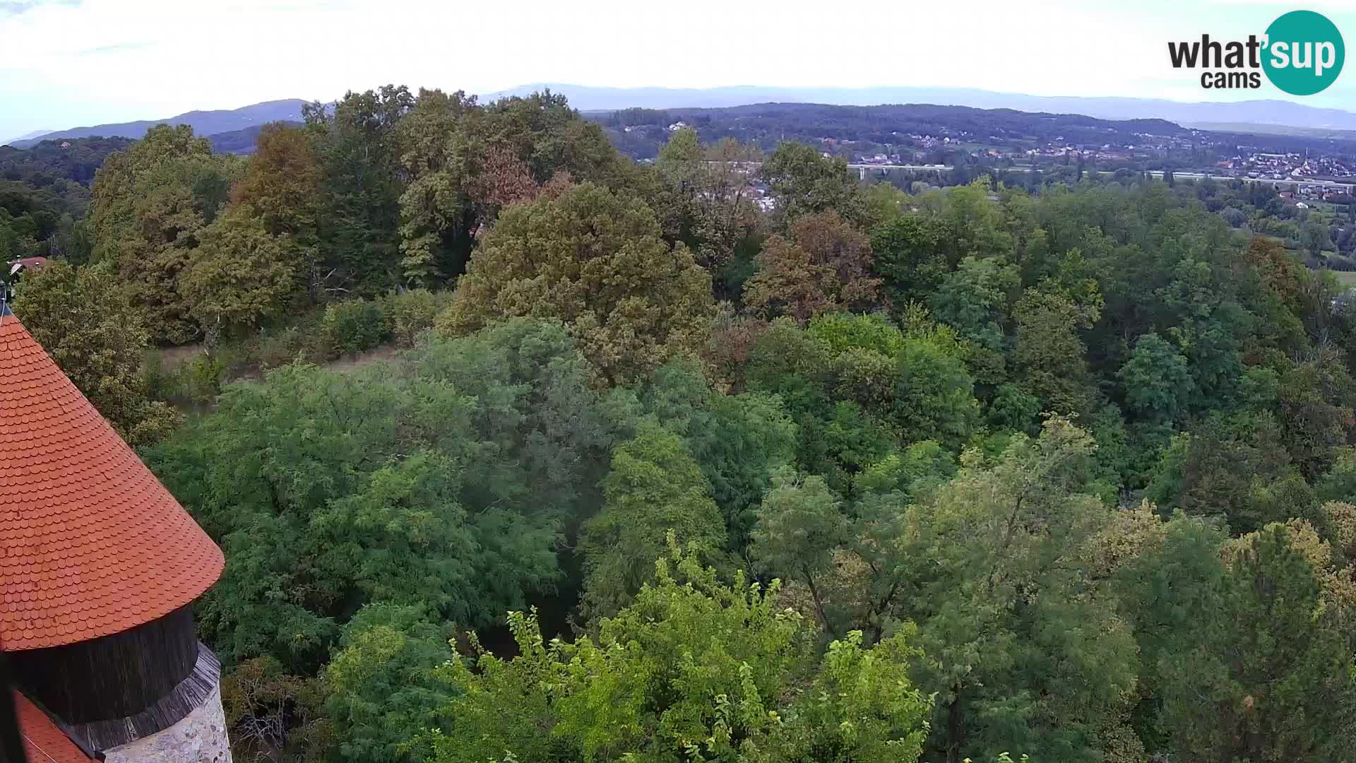 Spletna kamera Karlovac Dubovac grad – Pogled v živo na zgodovinsko znamenitost Karlovca
