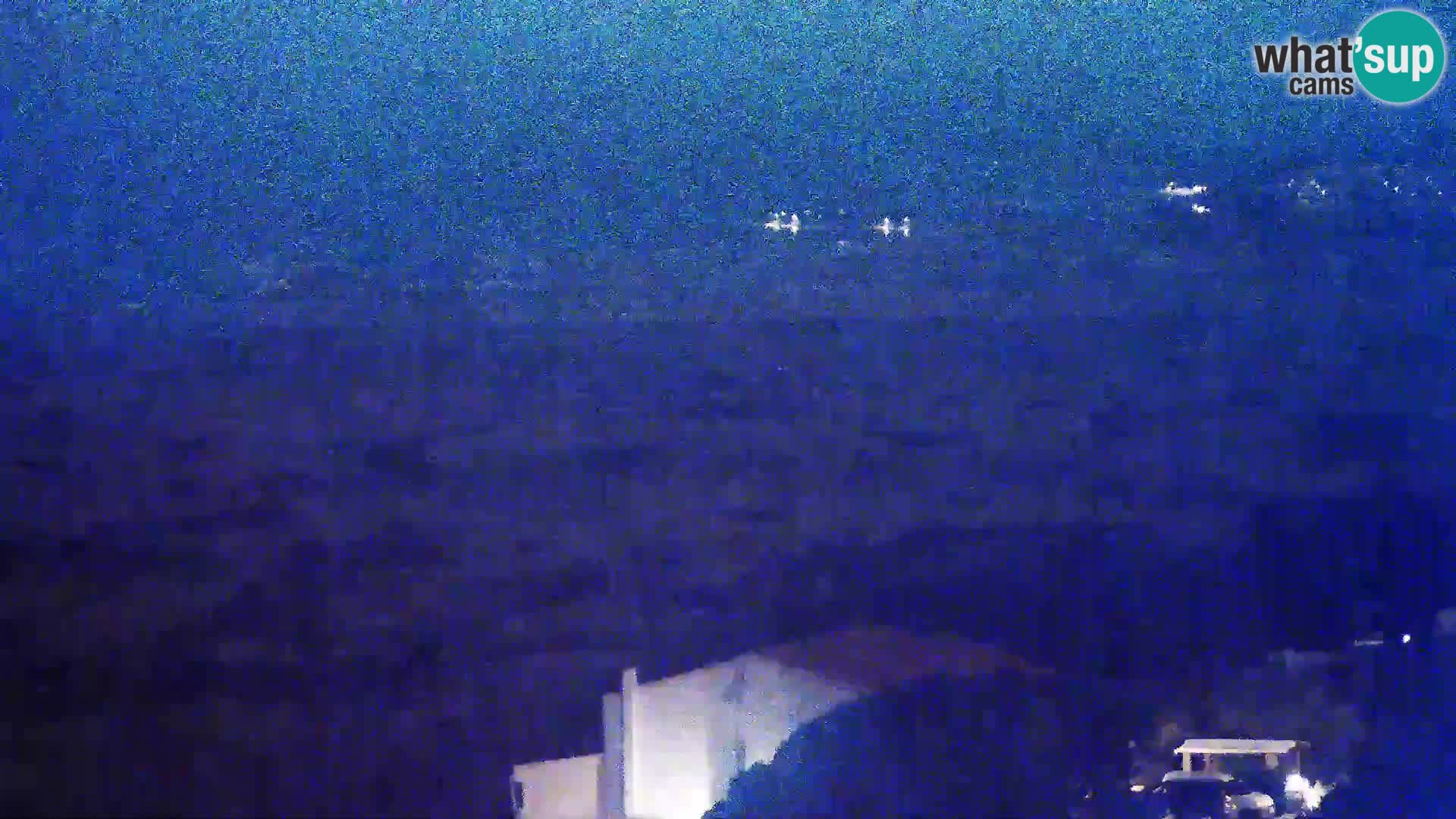 Vista dalla fabbrica di formaggio Gligora Kolan – isola di Pag