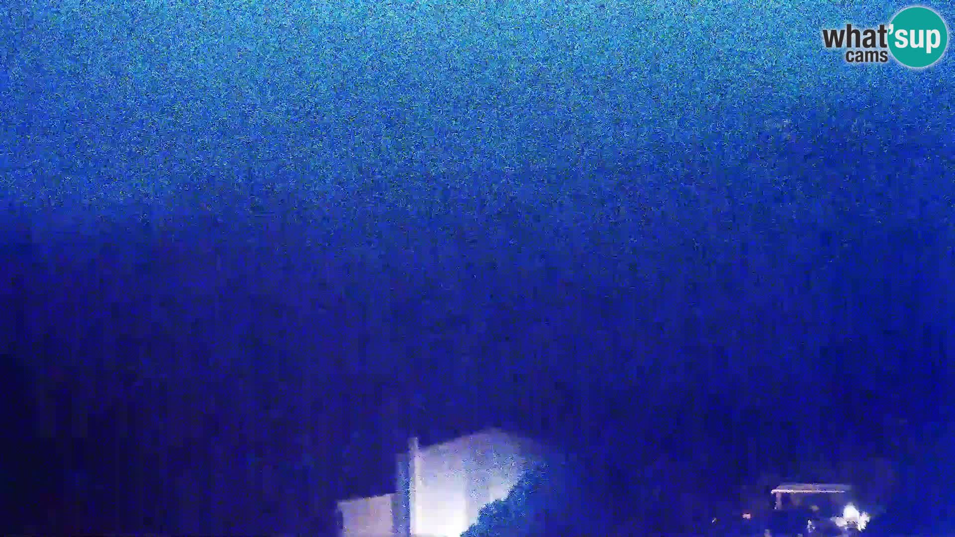 Vista dalla fabbrica di formaggio Gligora Kolan – isola di Pag