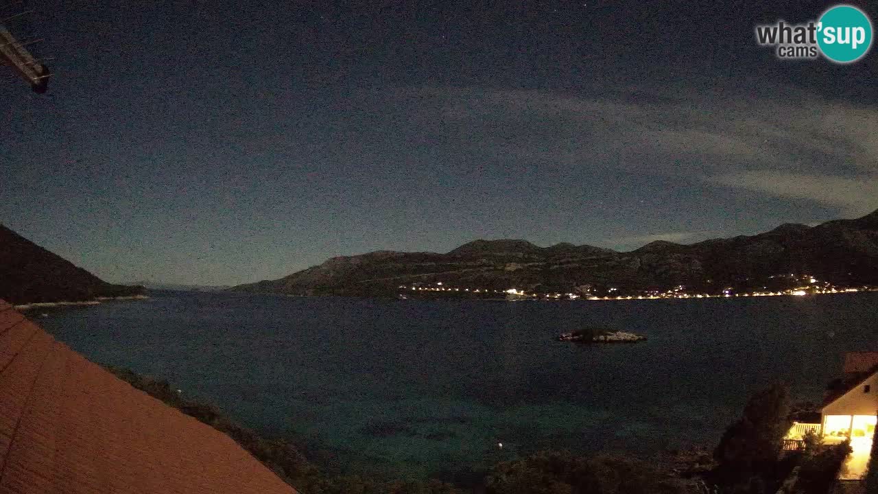 Korčula spletna kamera v živo – Tri Žala pogled na Pelješac